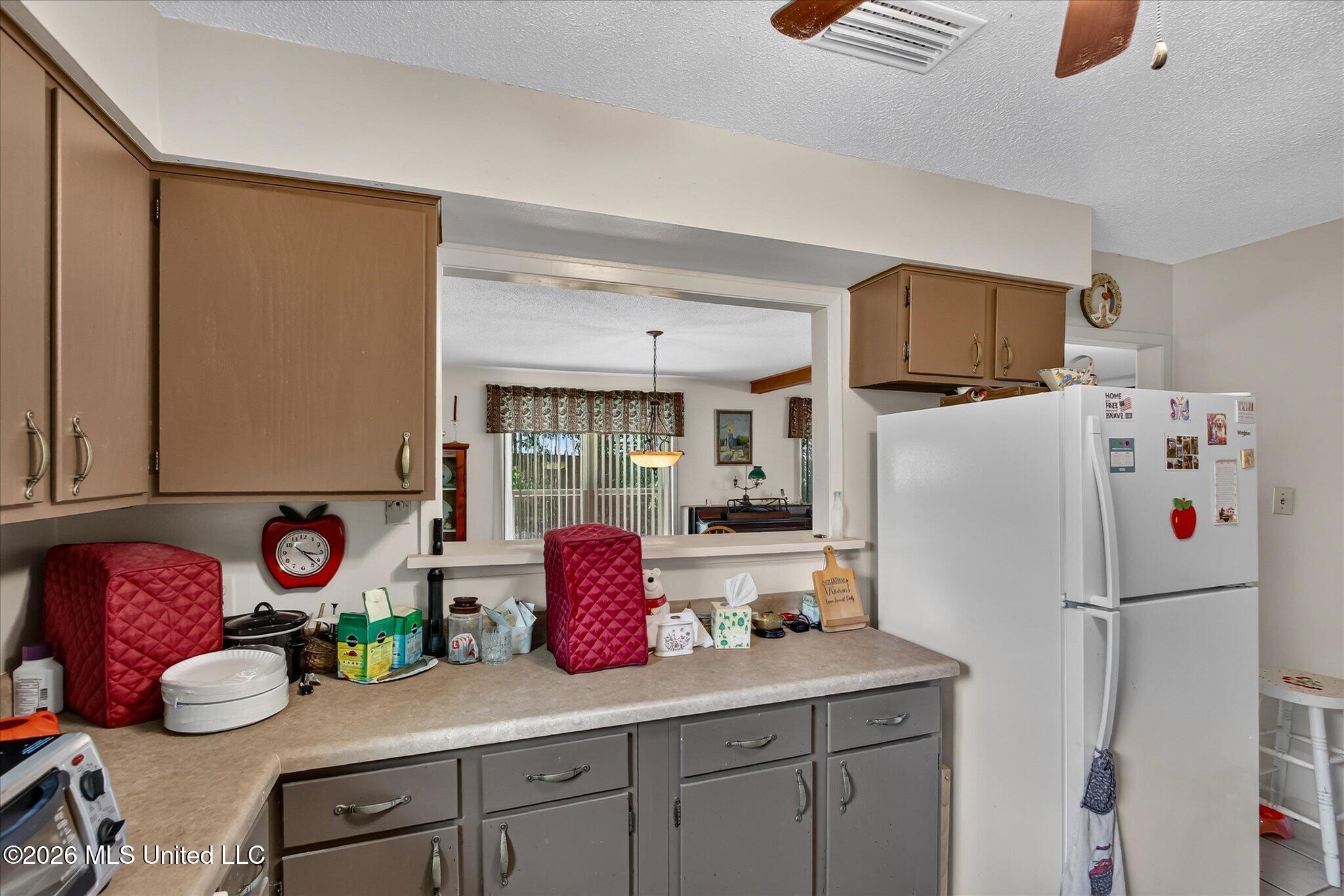 8717 Pine Ridge Boulevard Property Photo 8