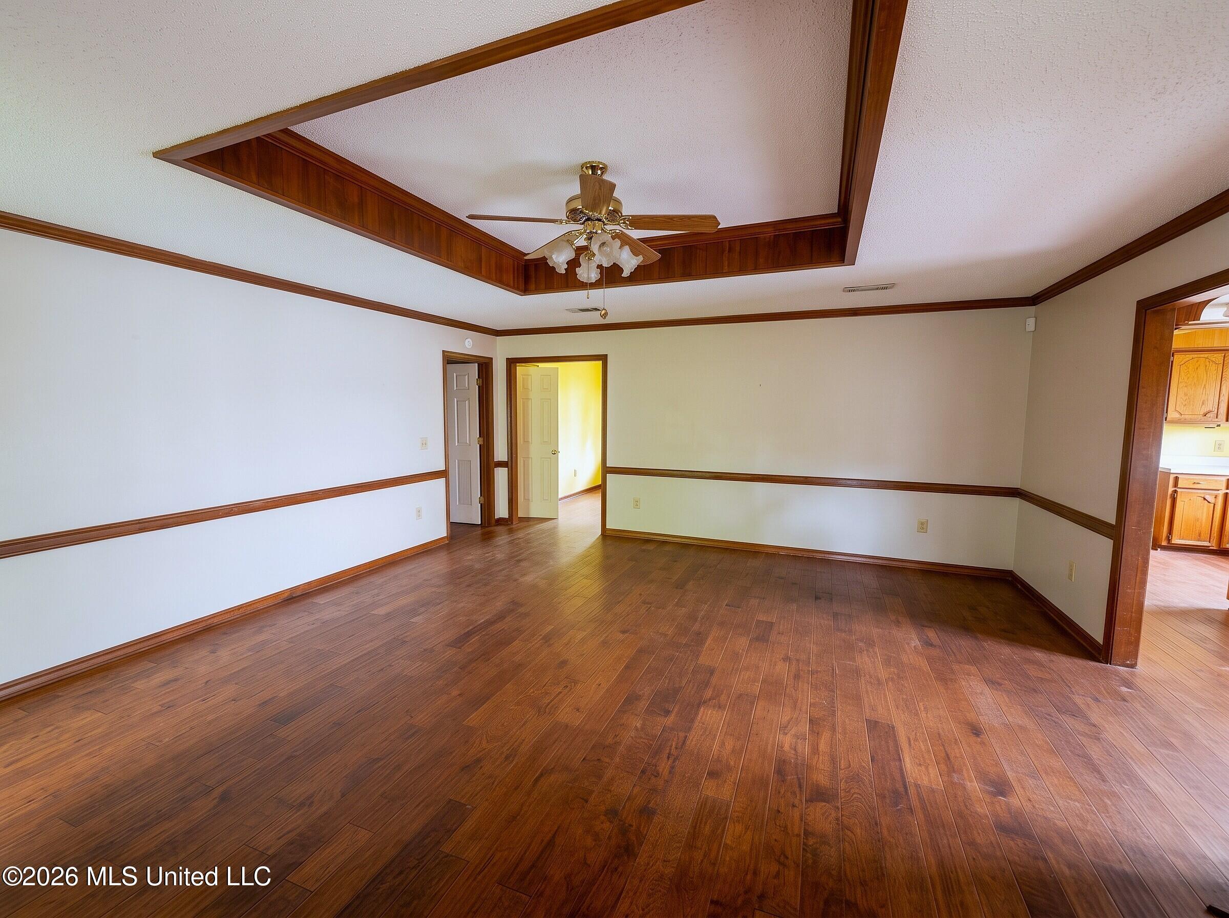 604 Bradford Drive Property Photo 8