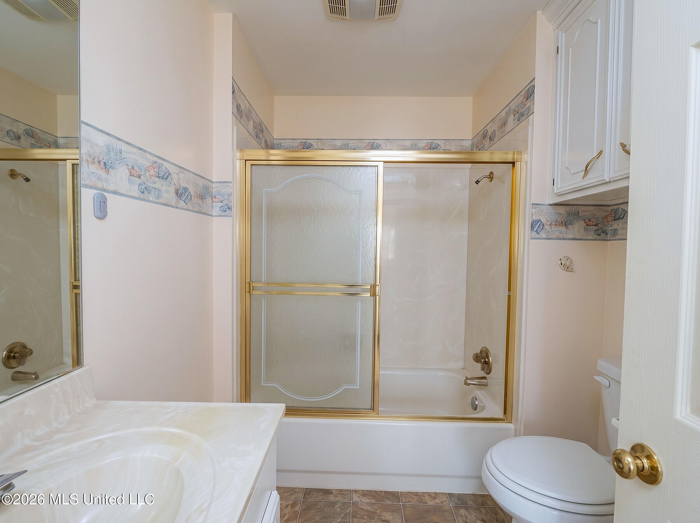 604 Bradford Drive Property Photo 12