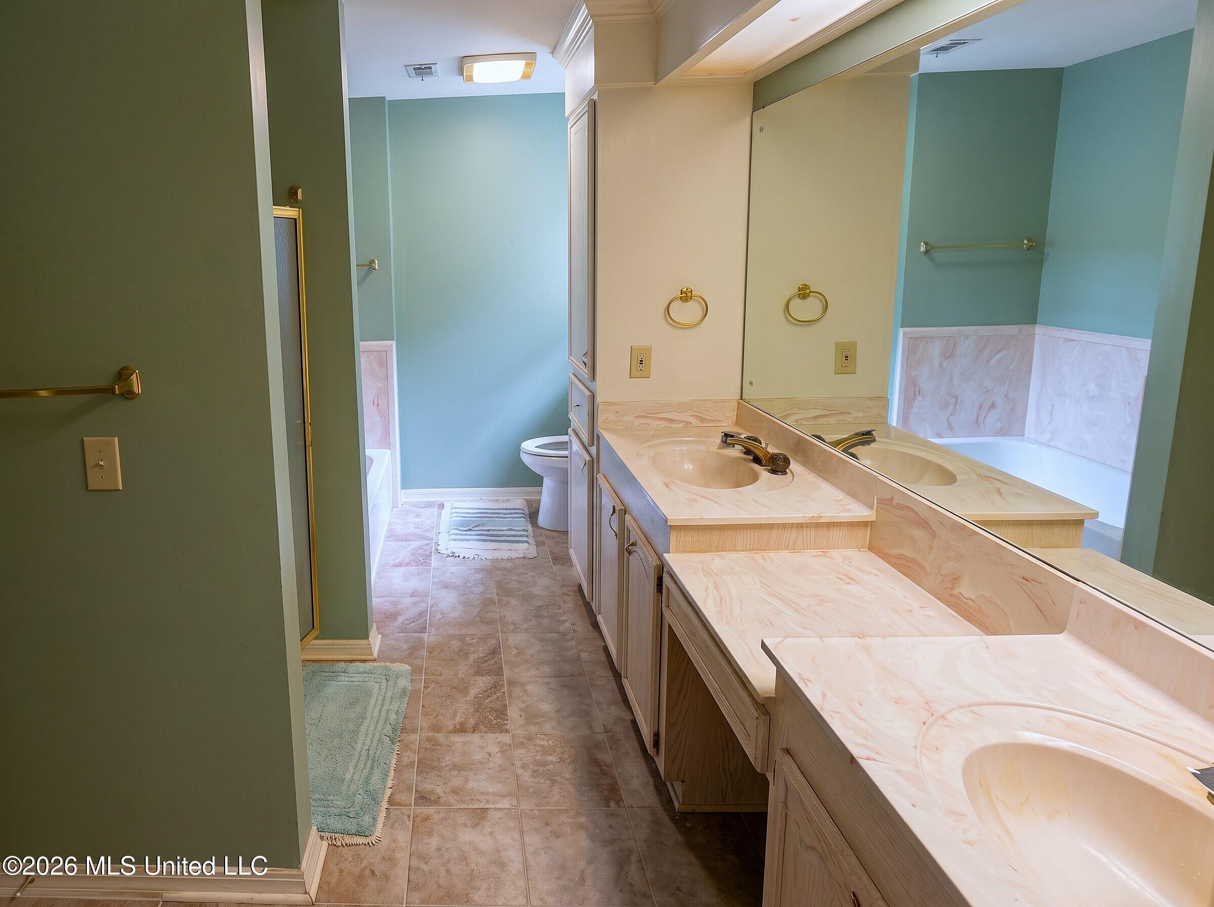 604 Bradford Drive Property Photo 13