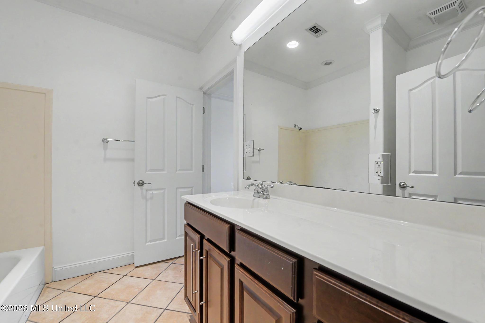 1453 E Beach Boulevard Property Photo 23