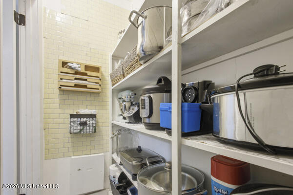 1076 Perrett Road Property Photo 10