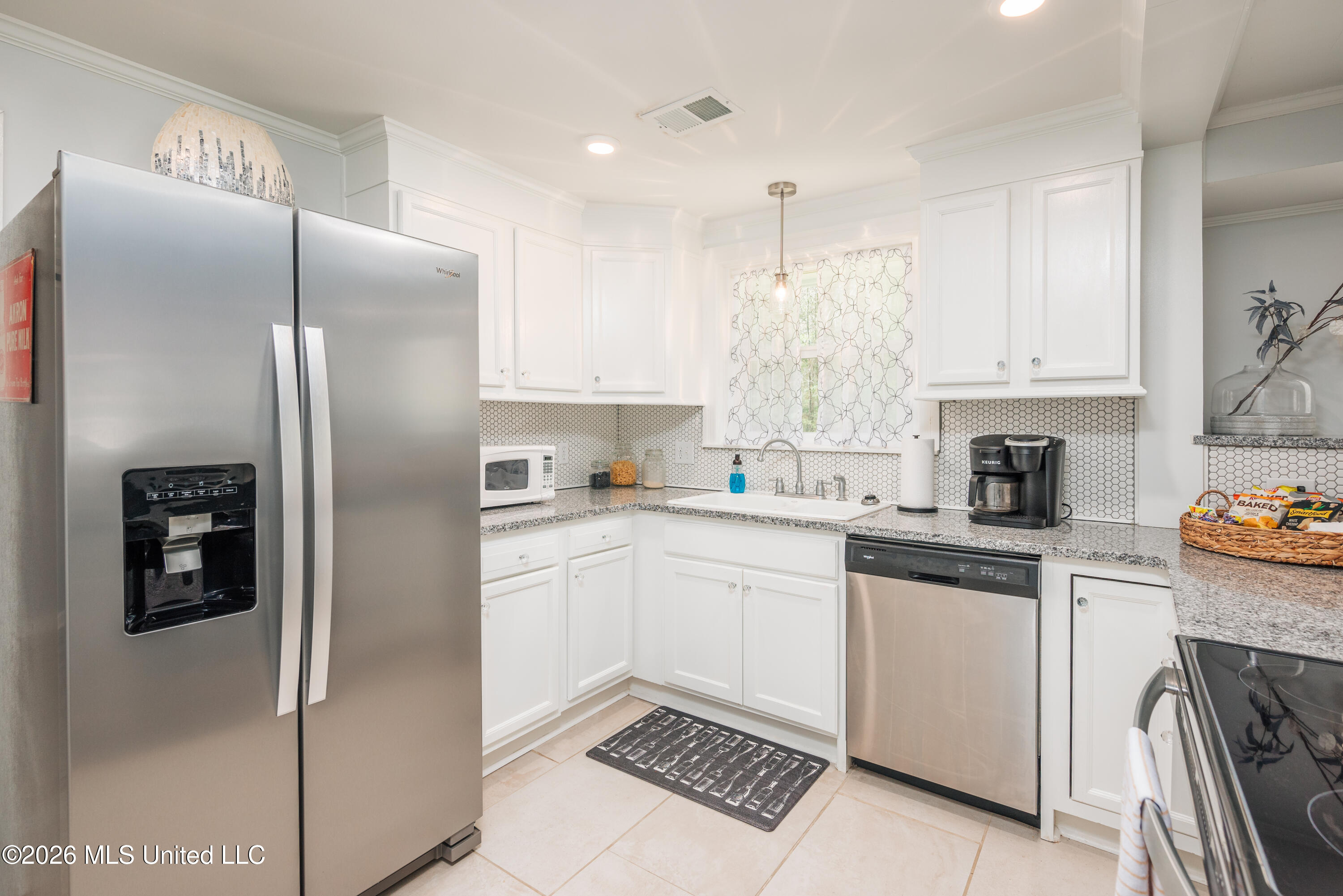 2568 Raymond Williams Road Property Photo 8