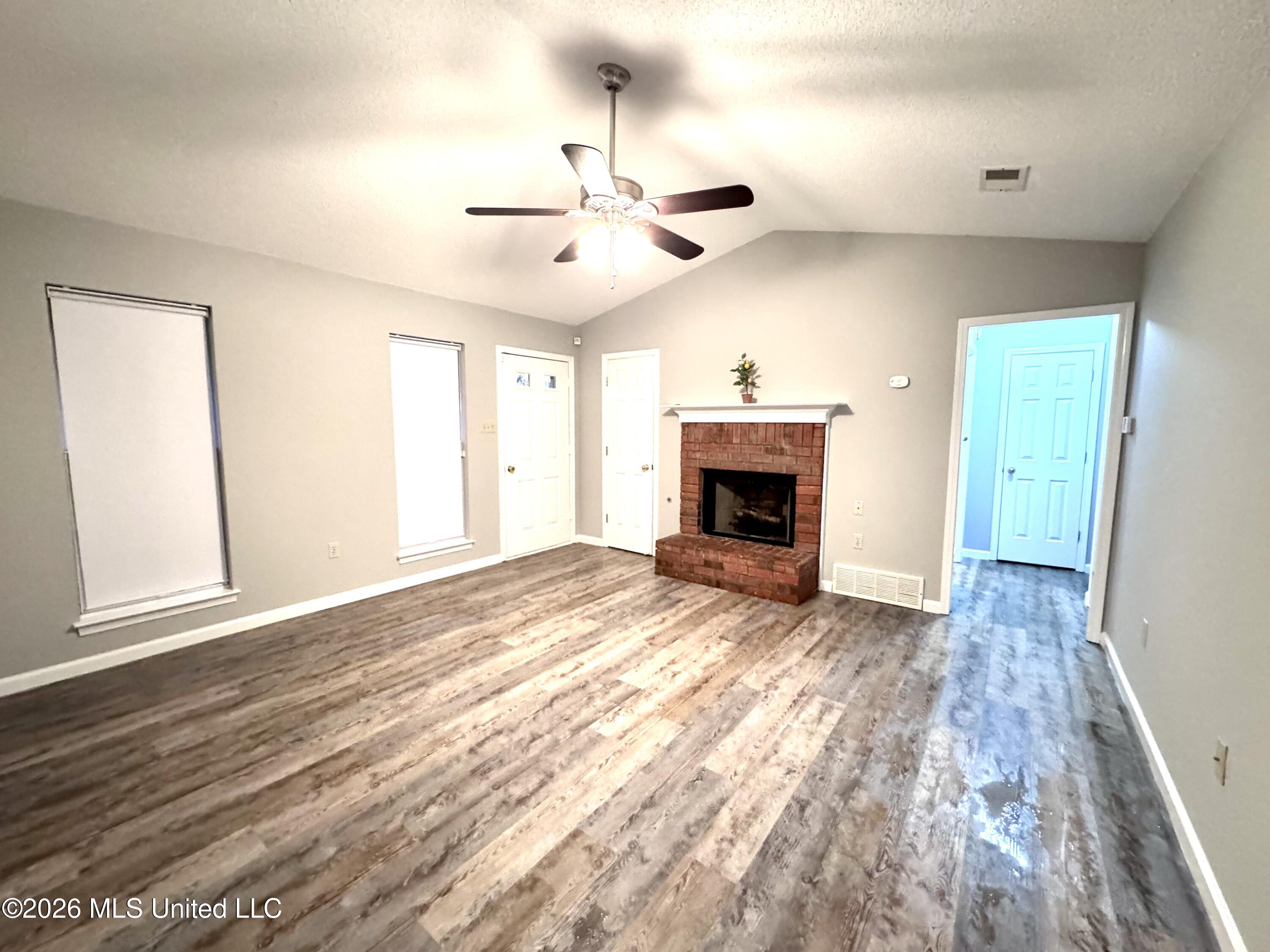 6918 Amanda Drive Property Photo 1