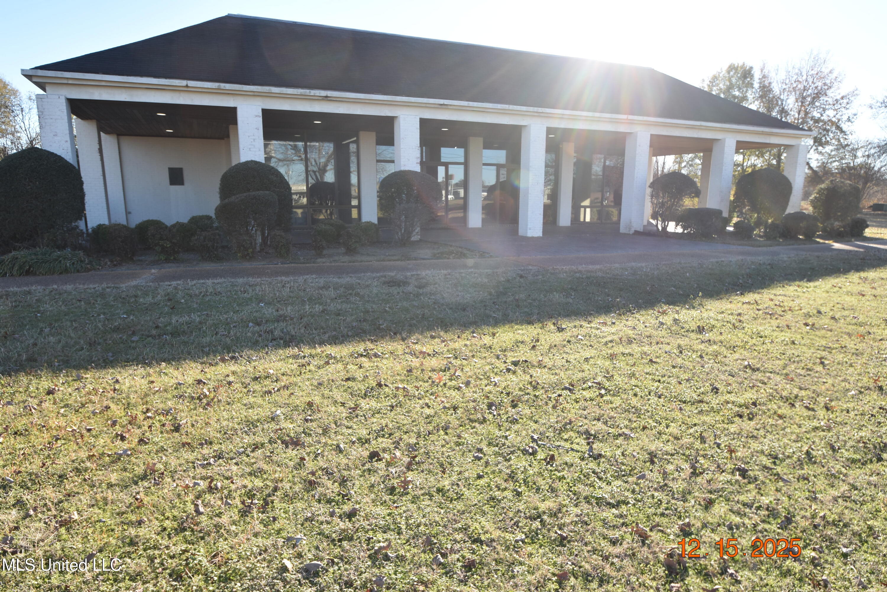 1907 W Us-82 Highway Property Photo 5
