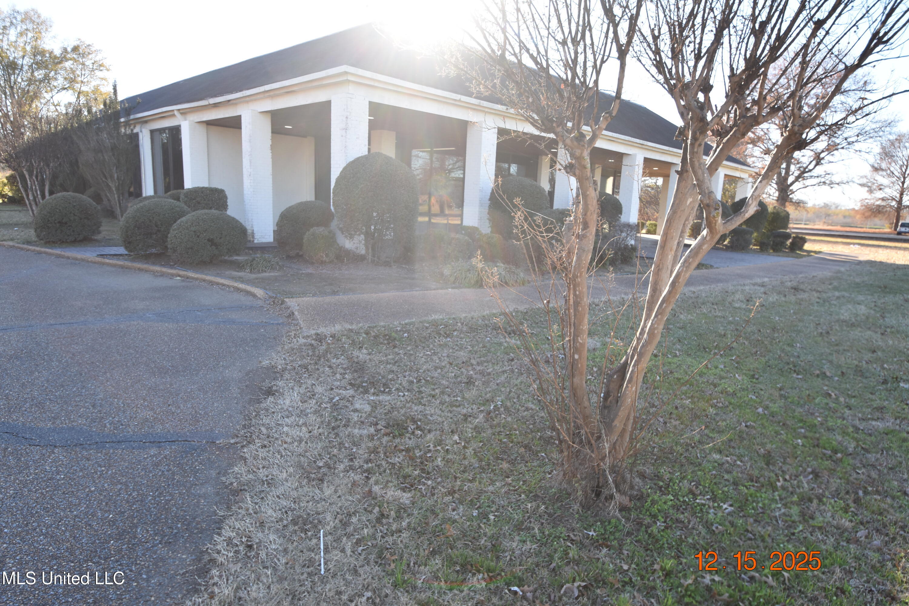 1907 W Us-82 Highway Property Photo 6