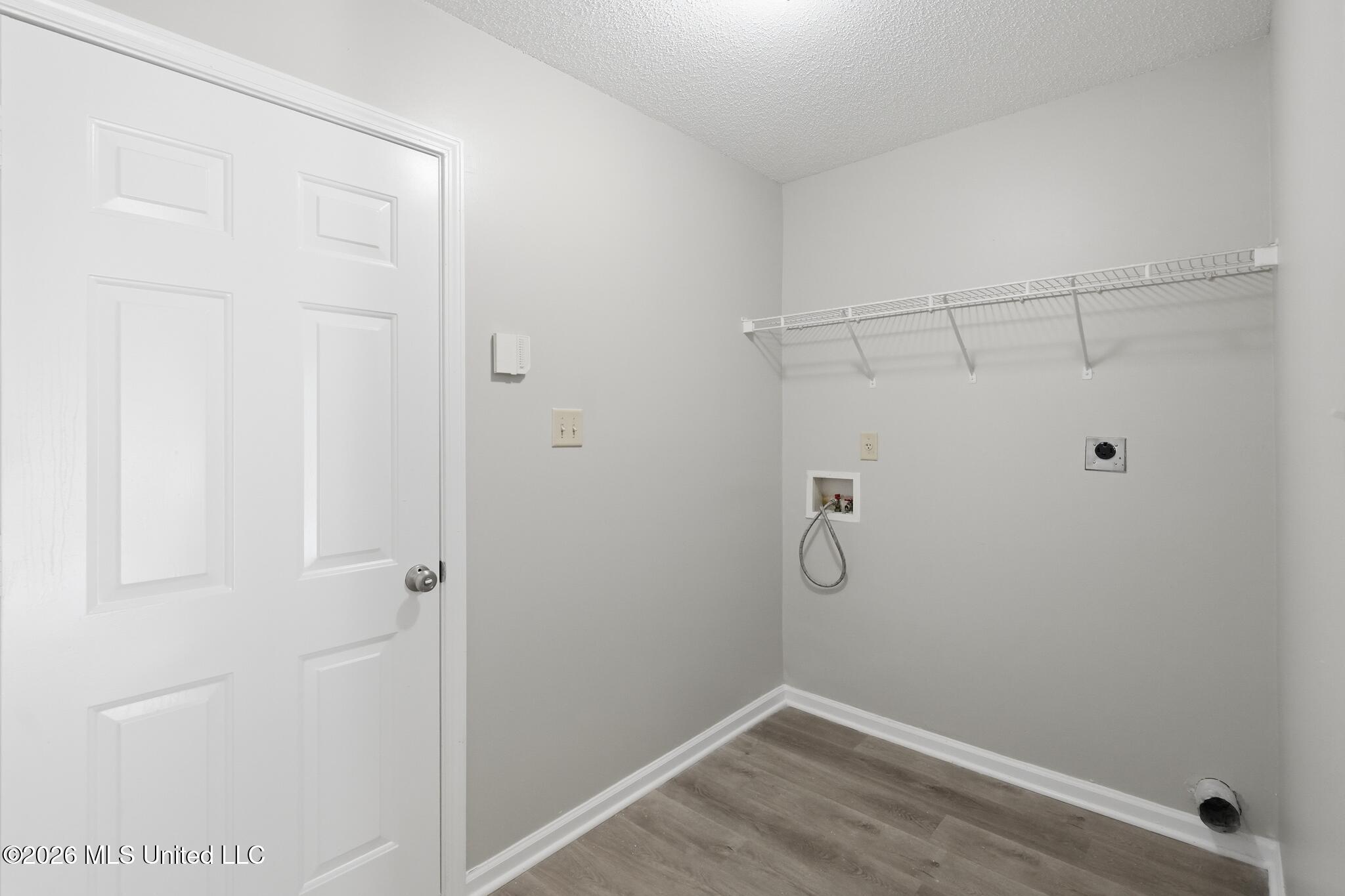 8848 Cat Tail Cove Property Photo 19