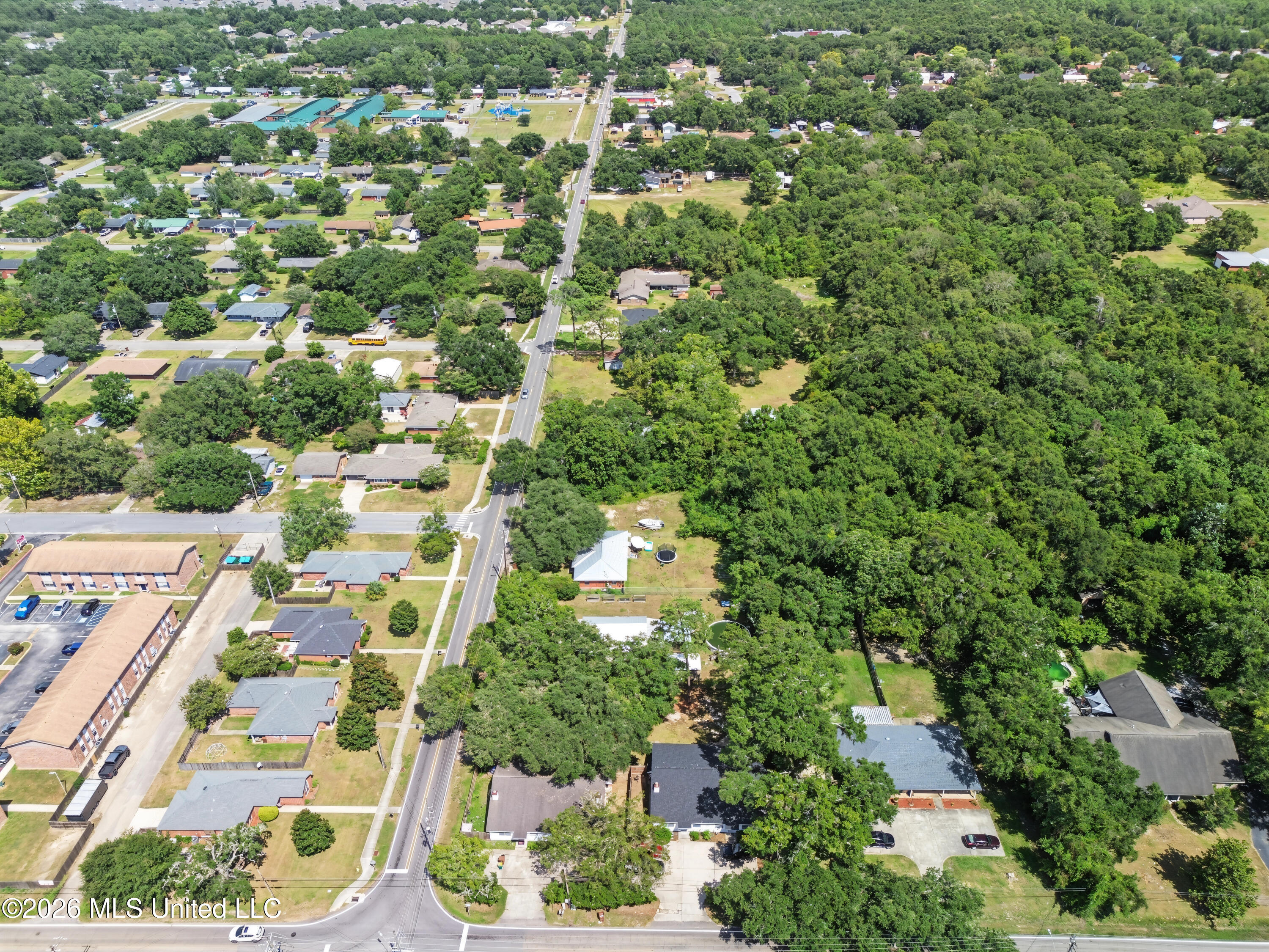5596 Daugherty Road Property Photo 15