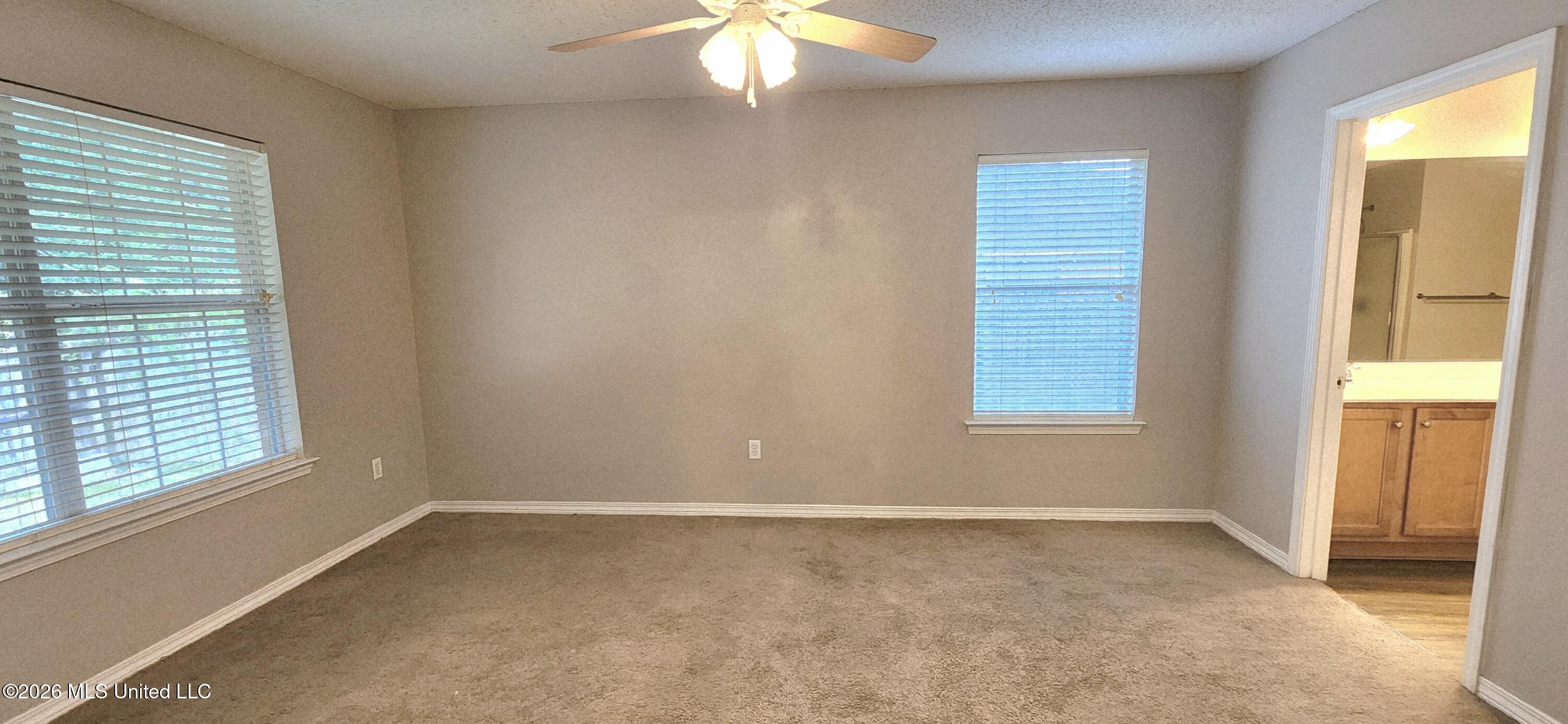 14016 Maddie Circle Property Photo 8