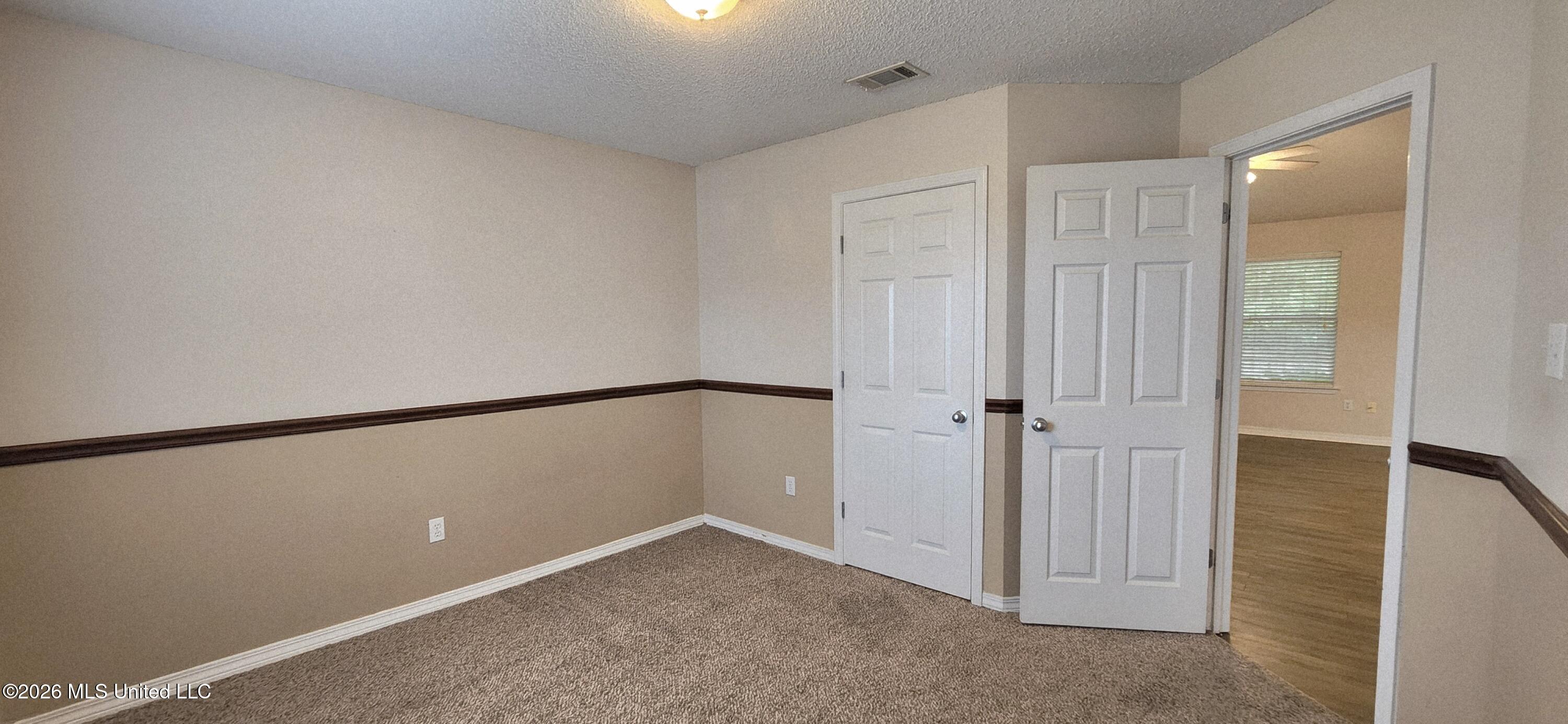 14016 Maddie Circle Property Photo 13