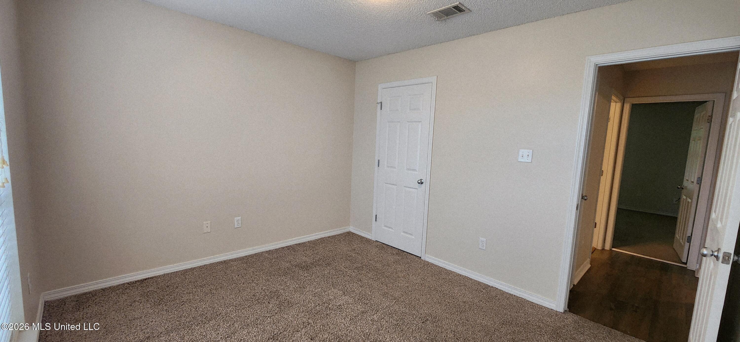14016 Maddie Circle Property Photo 15