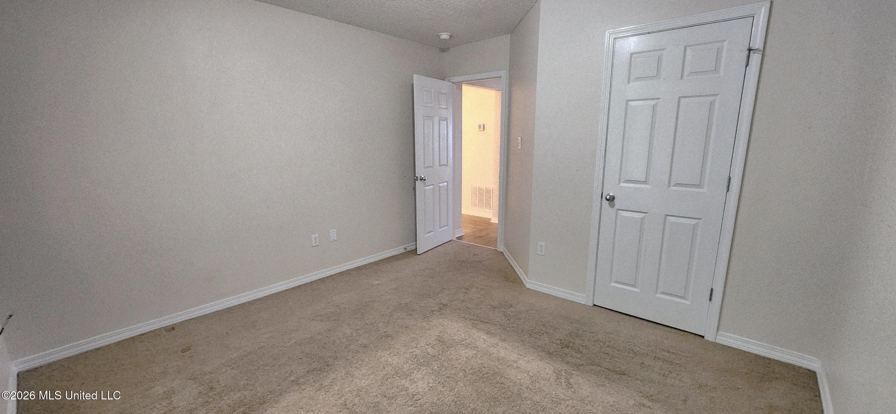 14016 Maddie Circle Property Photo 17
