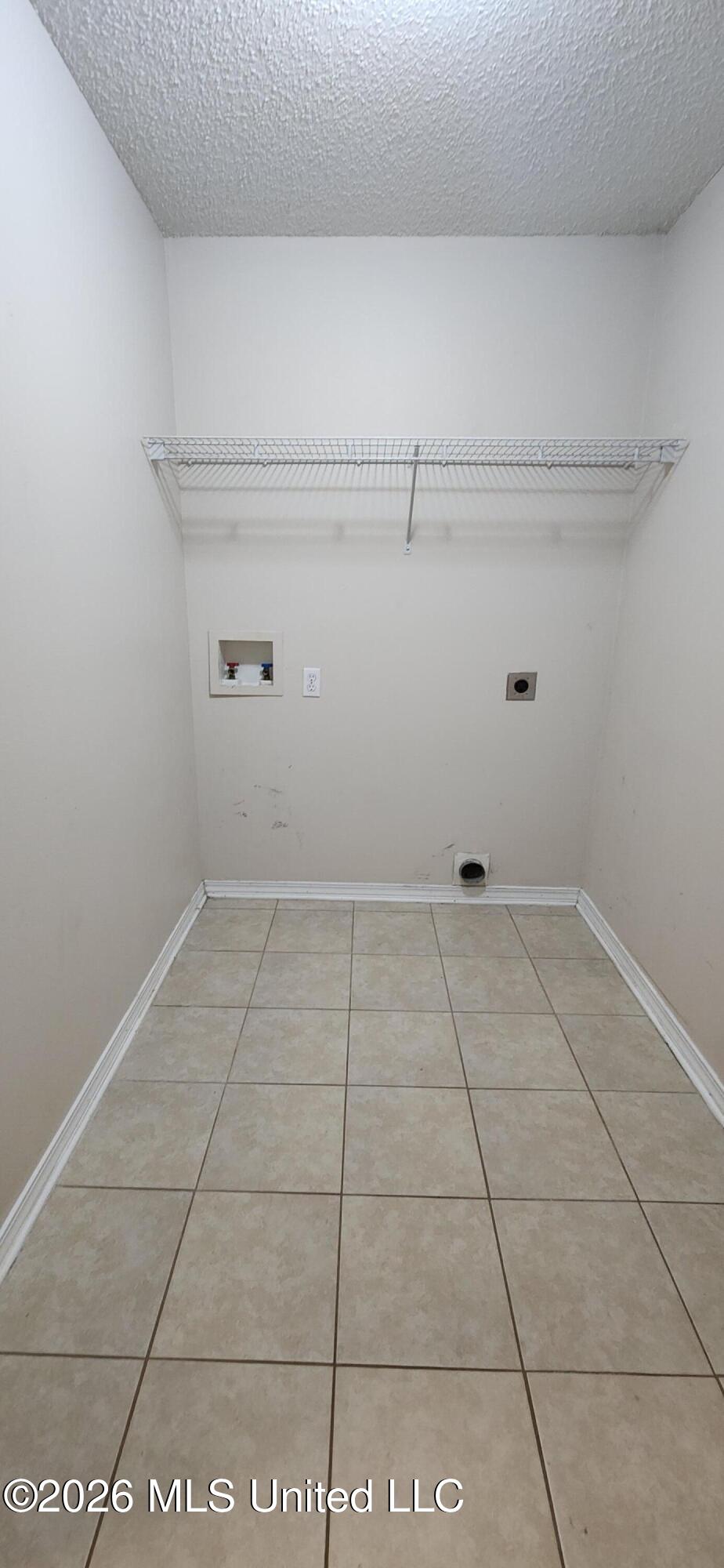 14016 Maddie Circle Property Photo 19