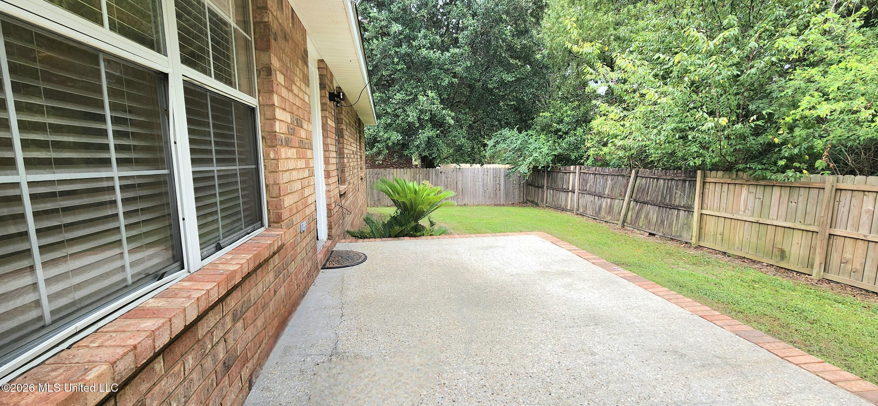 14016 Maddie Circle Property Photo 20