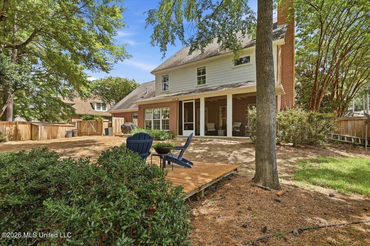 627 Wendover Way Property Photo 33
