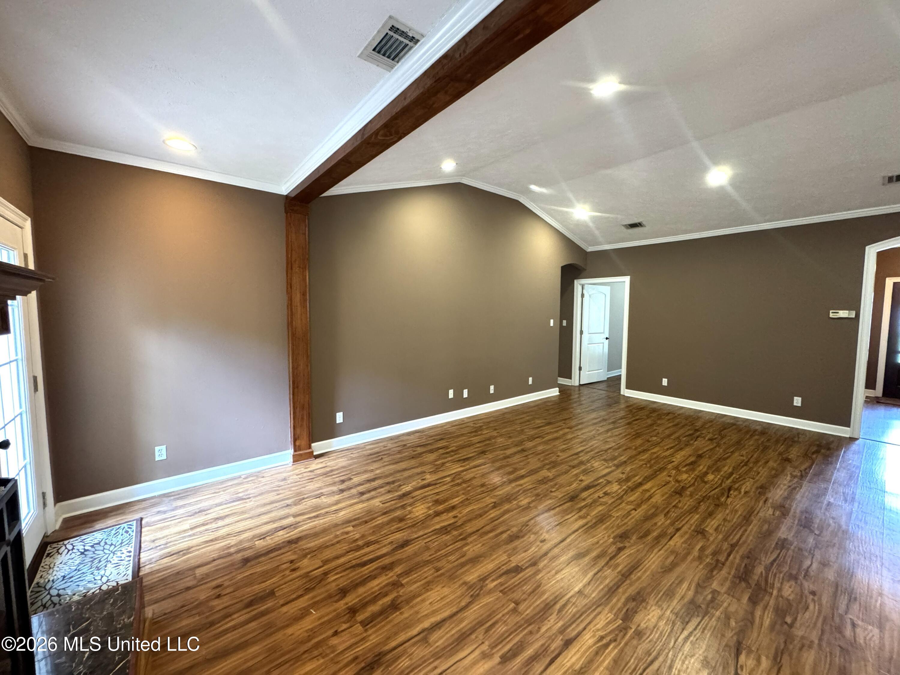 110 Yarborough Place Property Photo 6