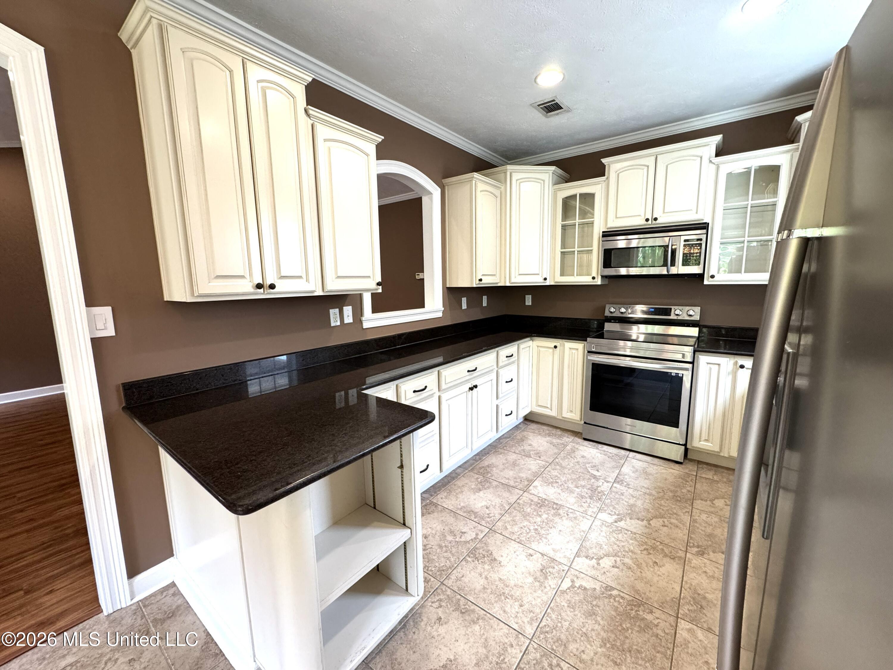 110 Yarborough Place Property Photo 14