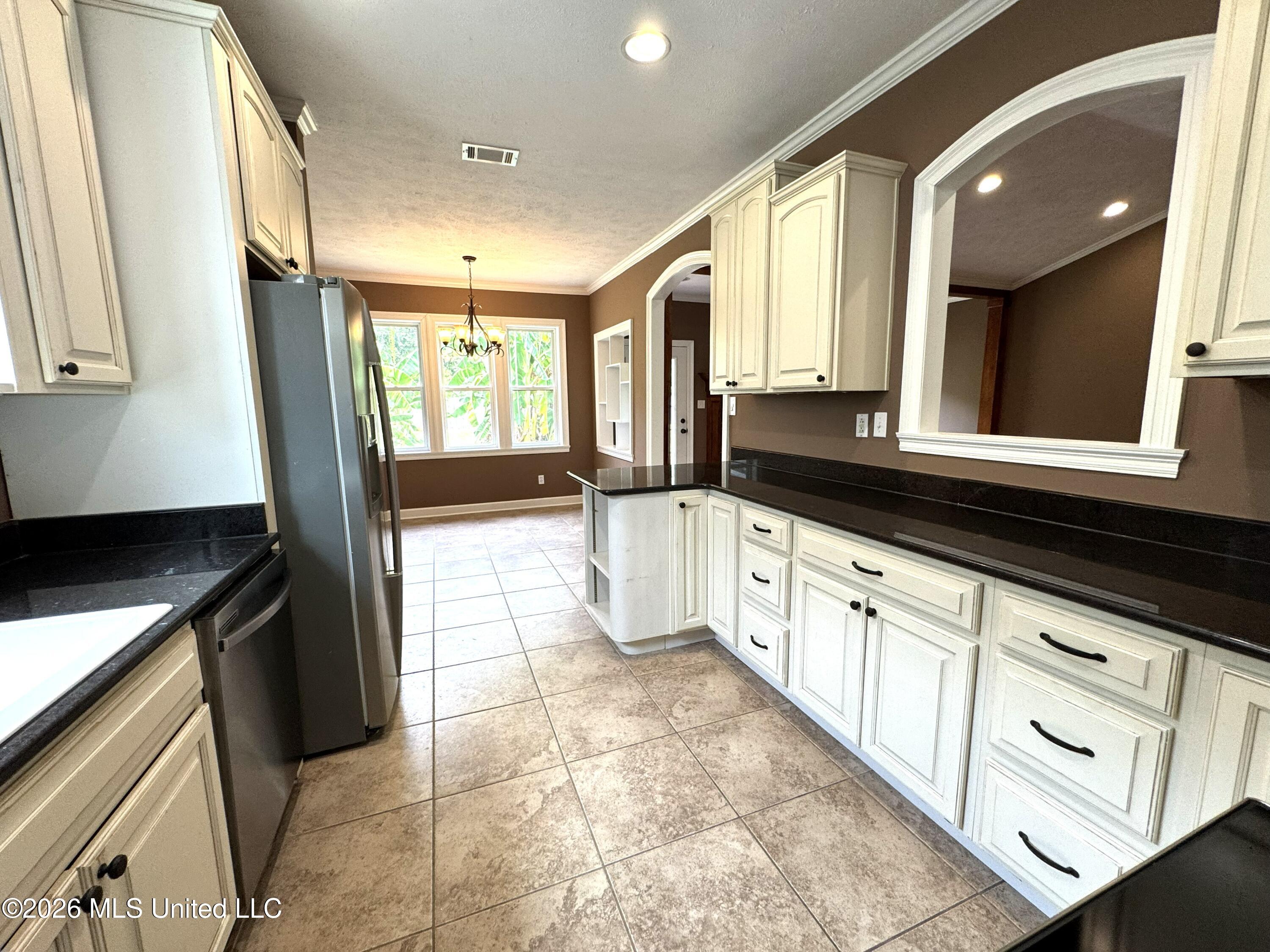 110 Yarborough Place Property Photo 15