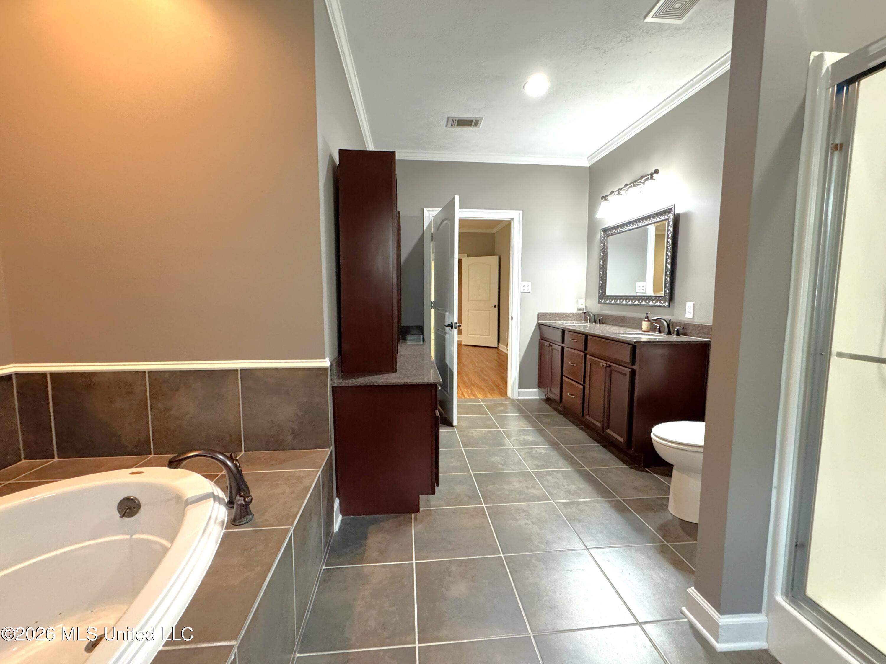110 Yarborough Place Property Photo 27