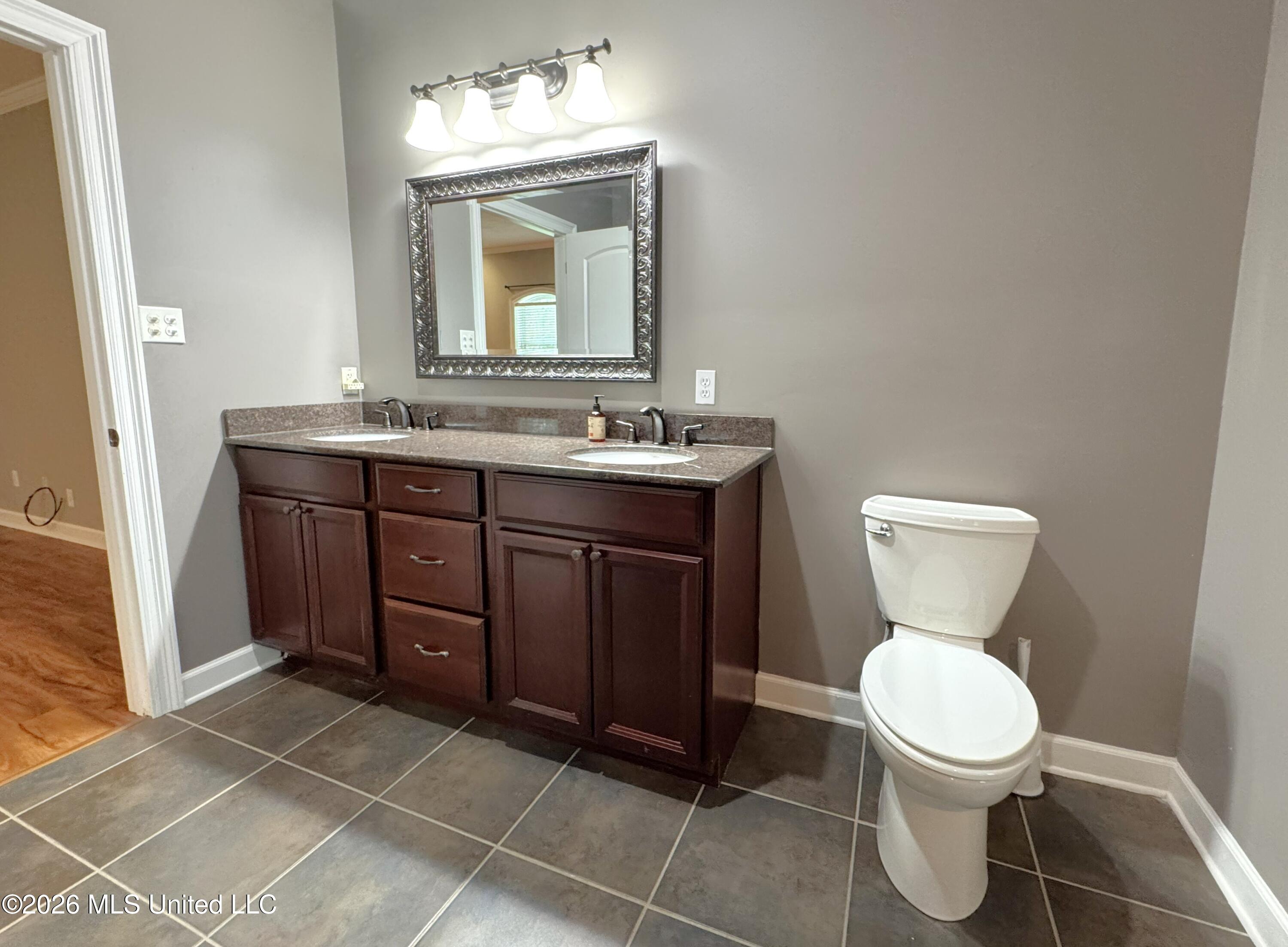 110 Yarborough Place Property Photo 28