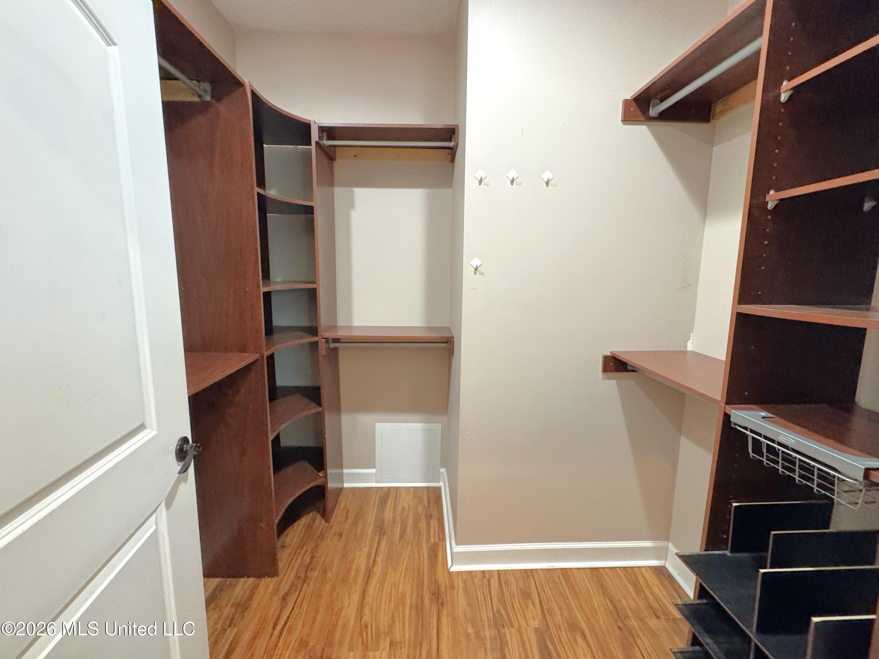 110 Yarborough Place Property Photo 31
