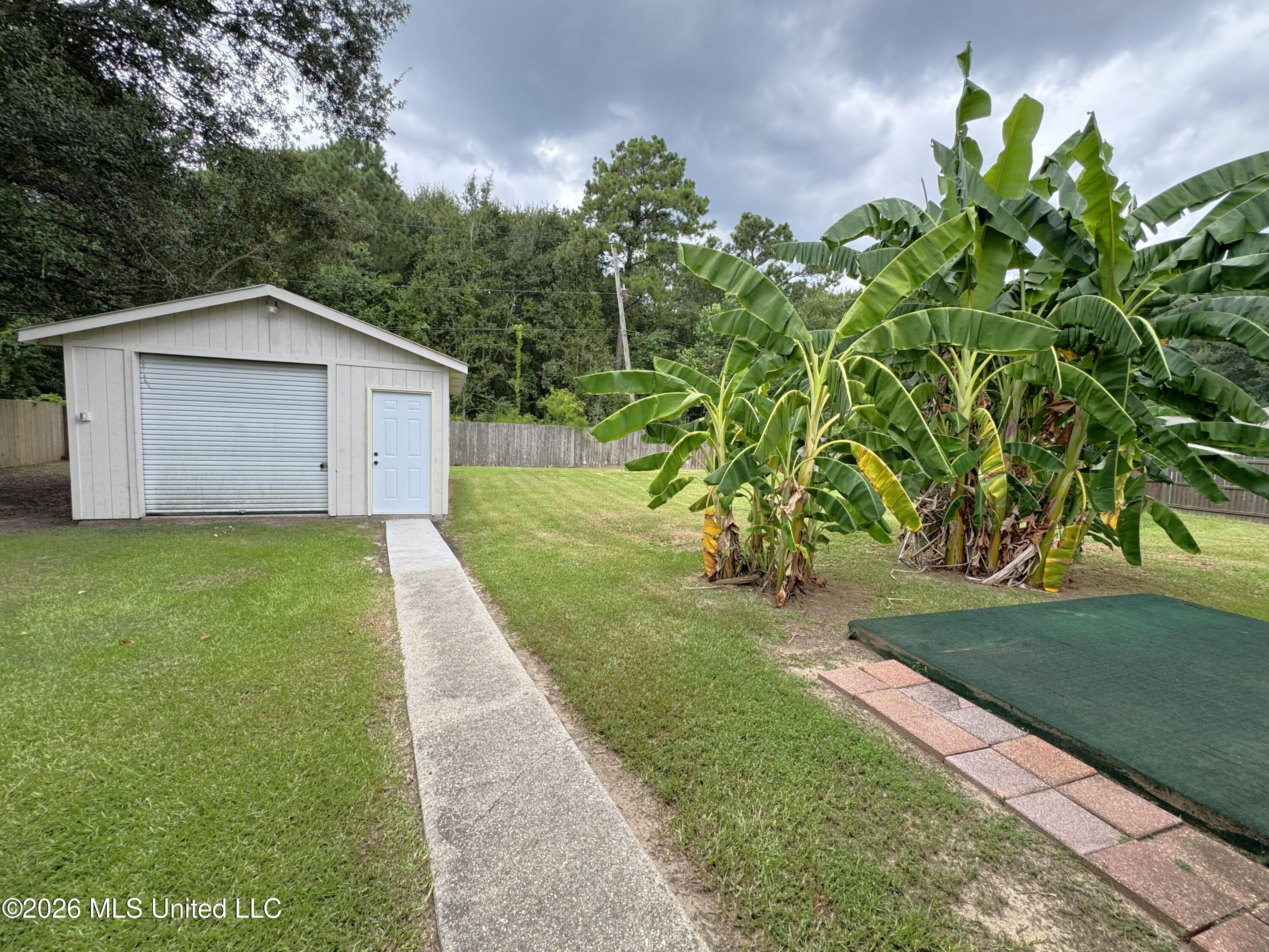 110 Yarborough Place Property Photo 38