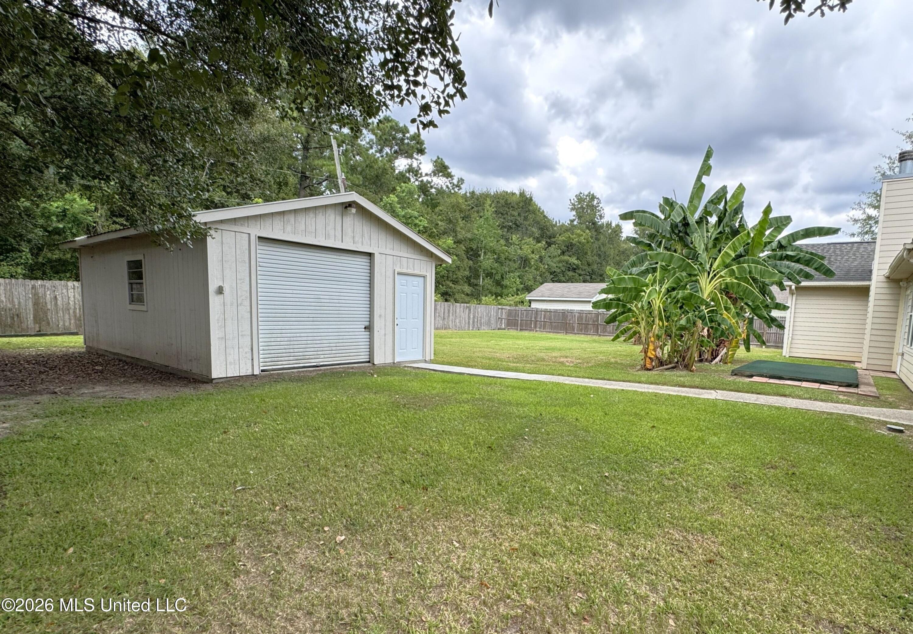 110 Yarborough Place Property Photo 40
