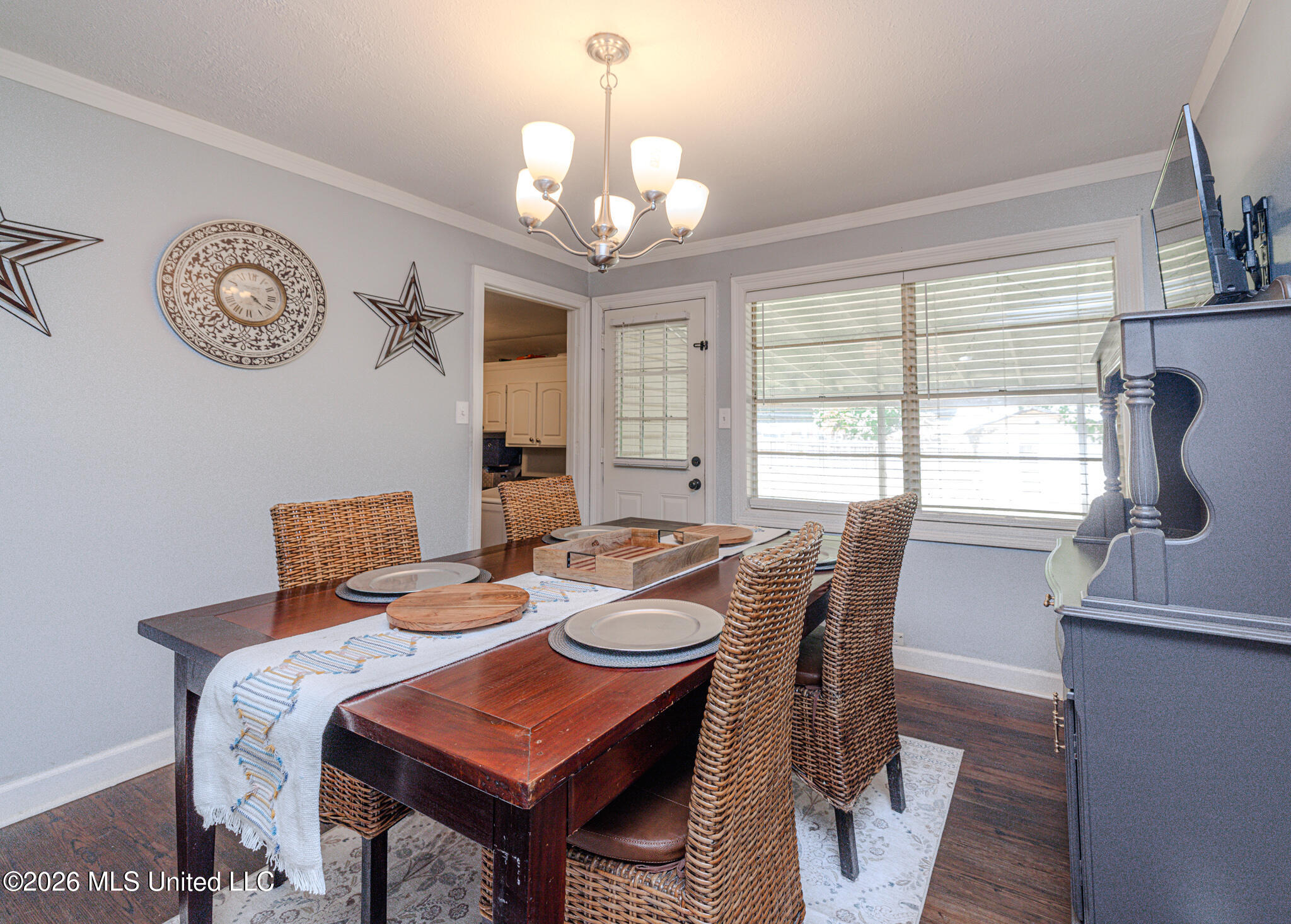 201 Donna Circle Property Photo 6