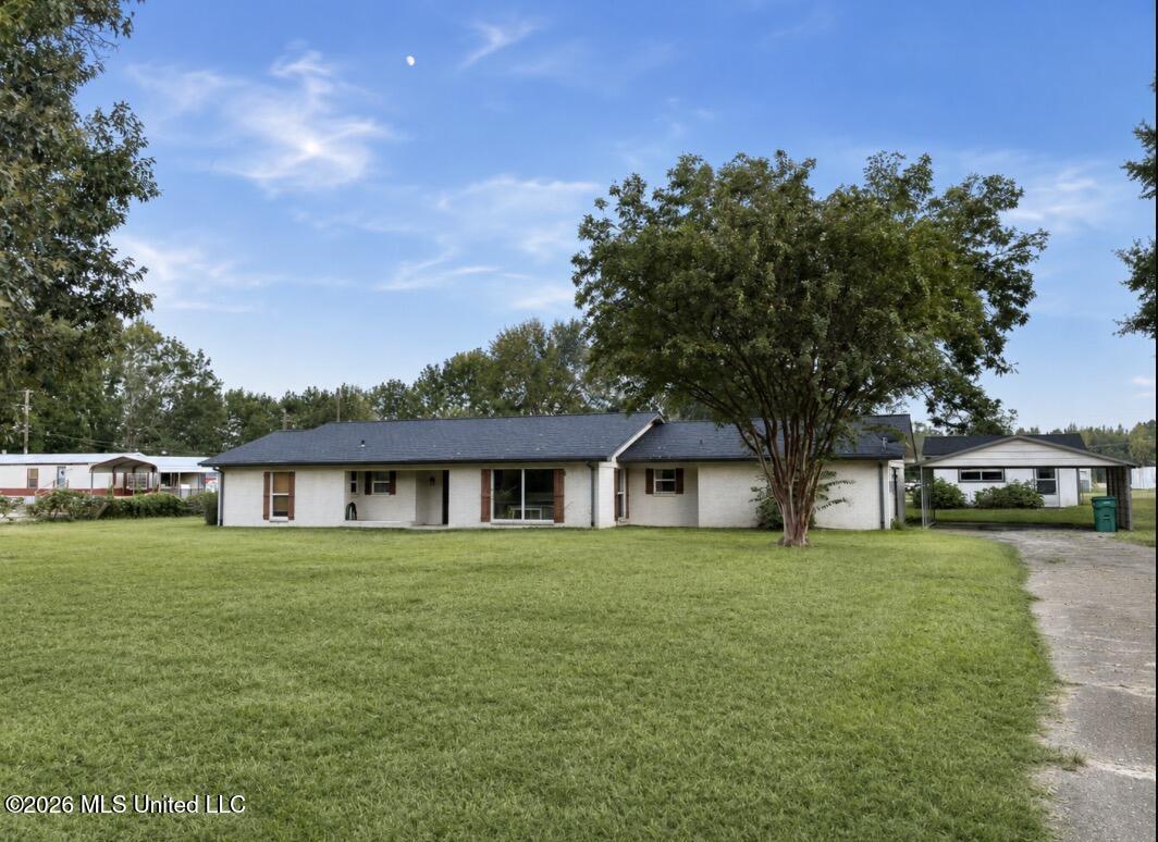 7400 County Road 222 Property Photo 2
