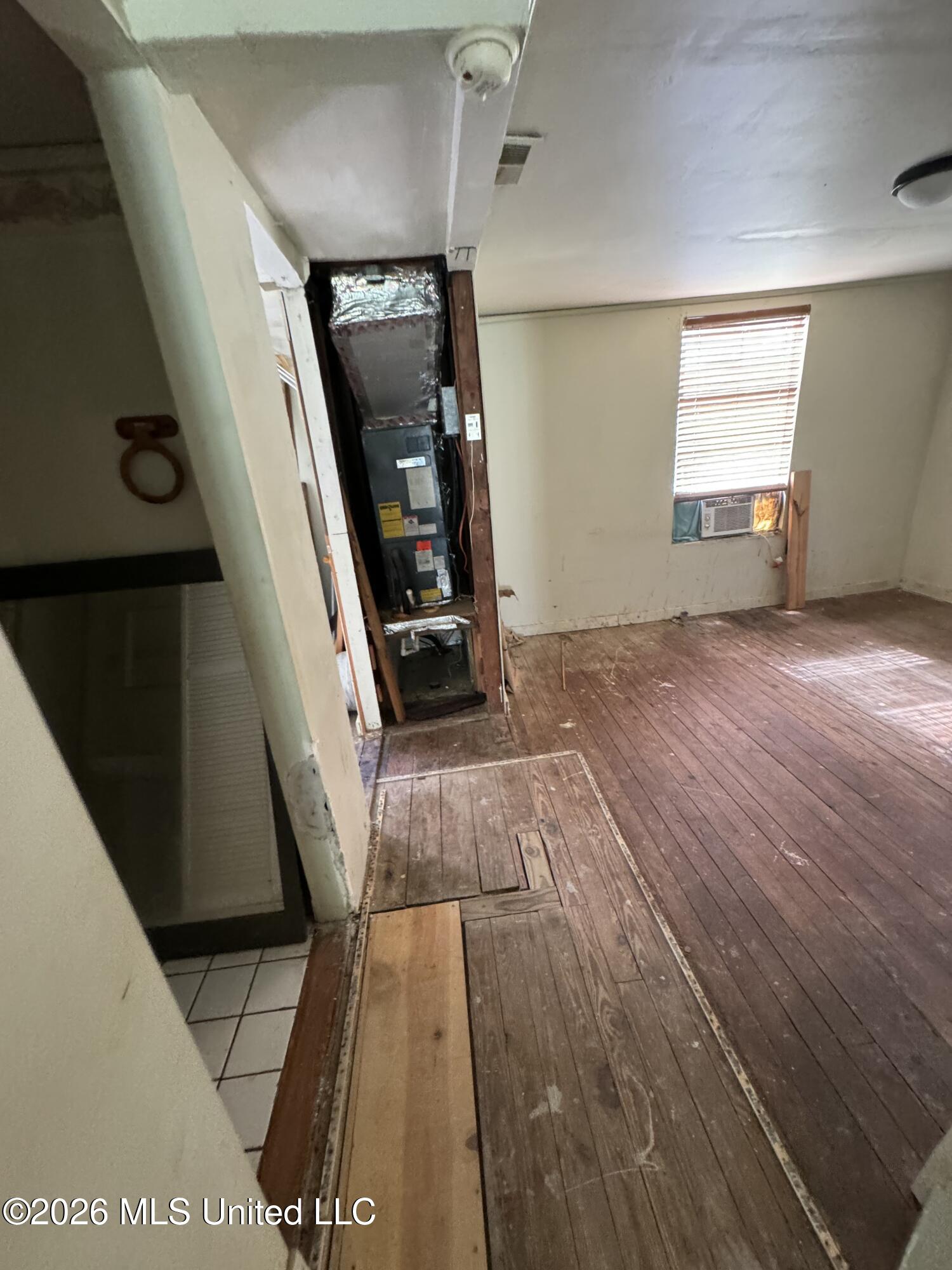 3009 Smith Drive Property Photo 4