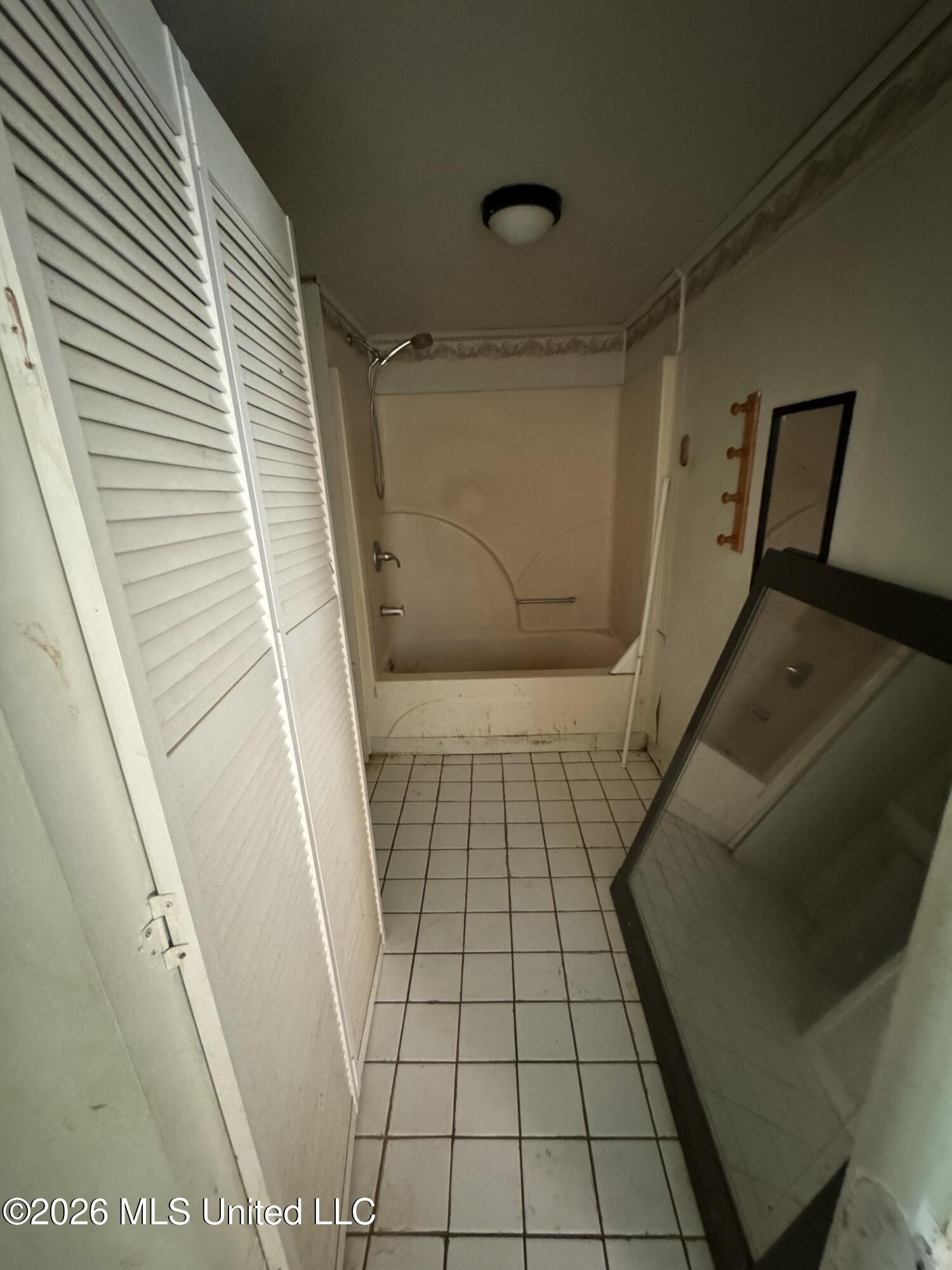 3009 Smith Drive Property Photo 5