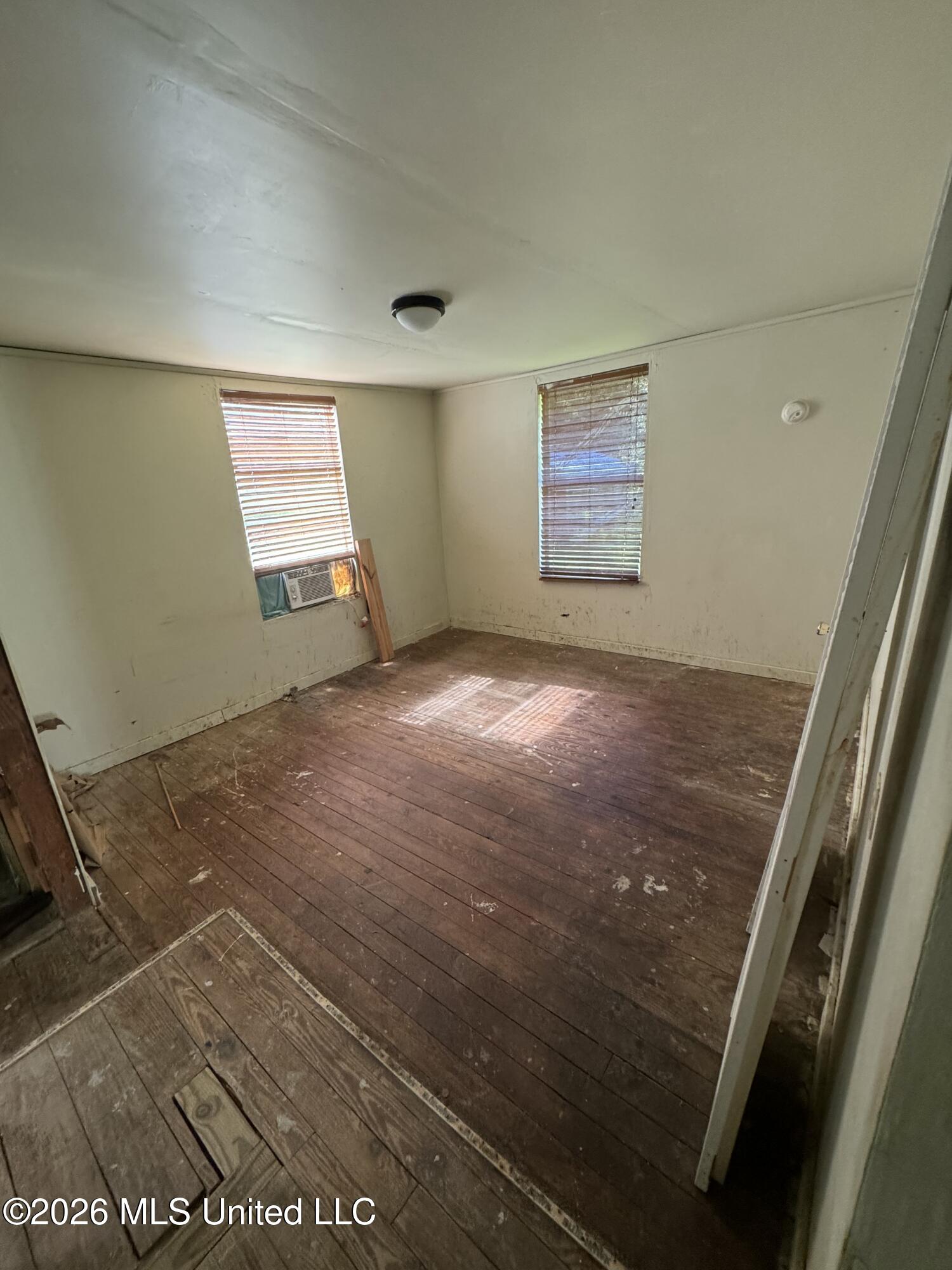 3009 Smith Drive Property Photo 6