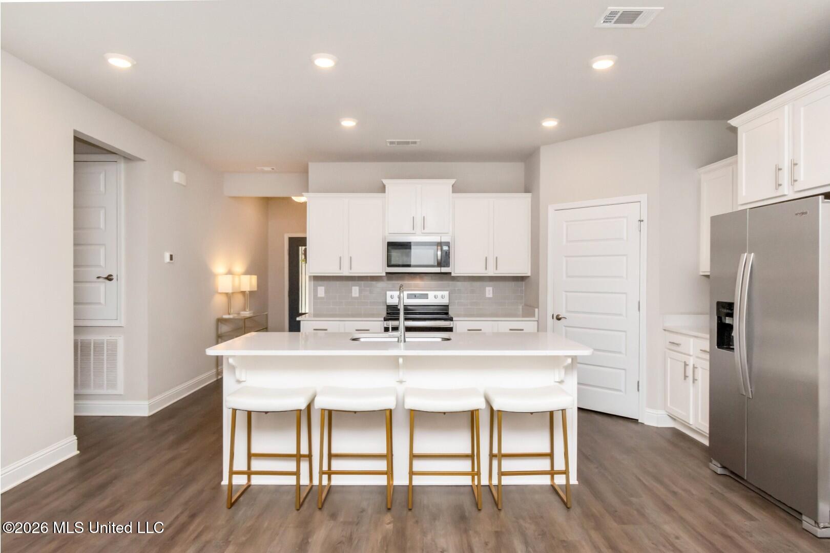 7808 Coral Lane Property Photo 9
