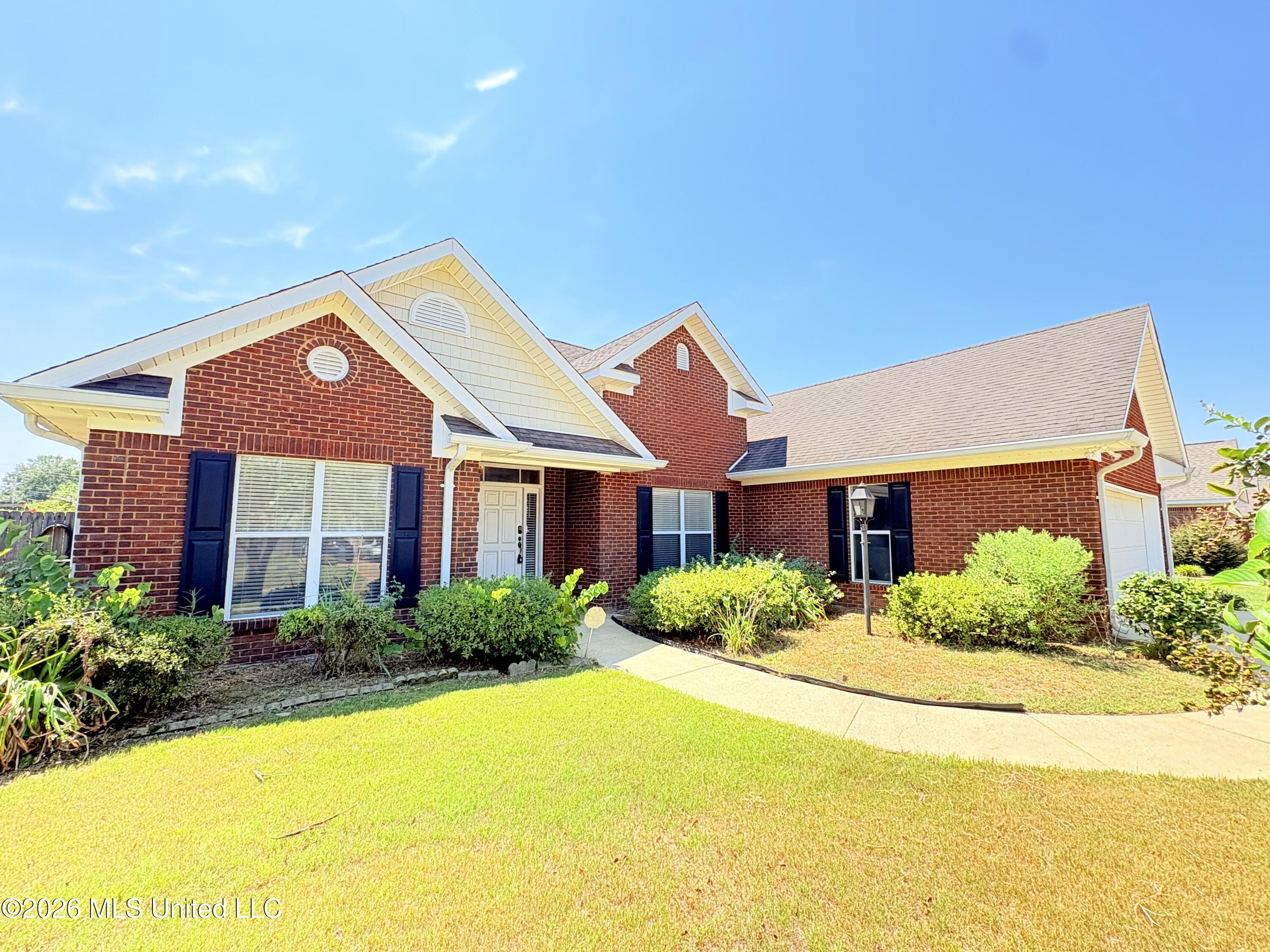151 Saint James Property Photo 2