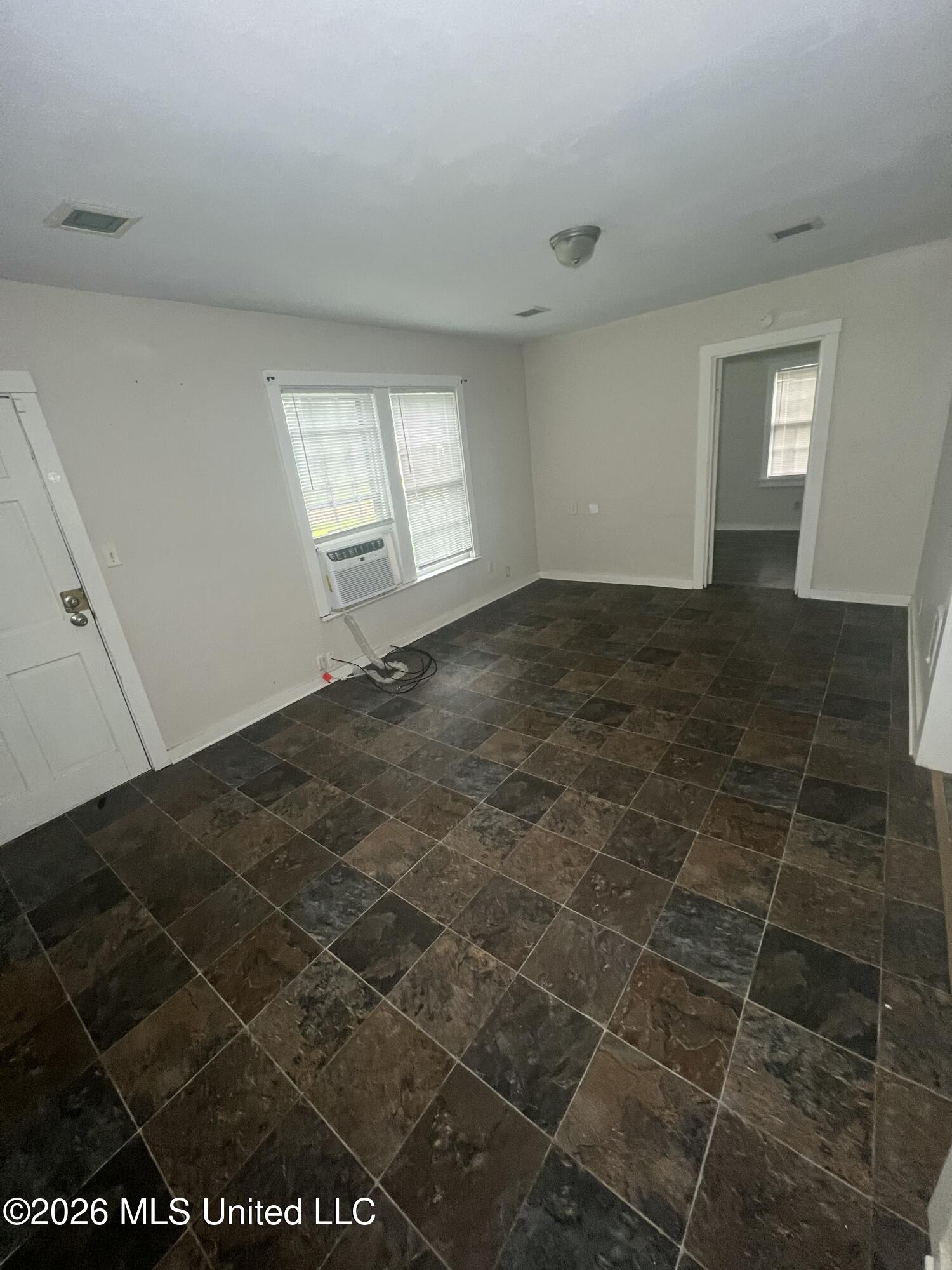 3645 Lee Drive Property Photo 4