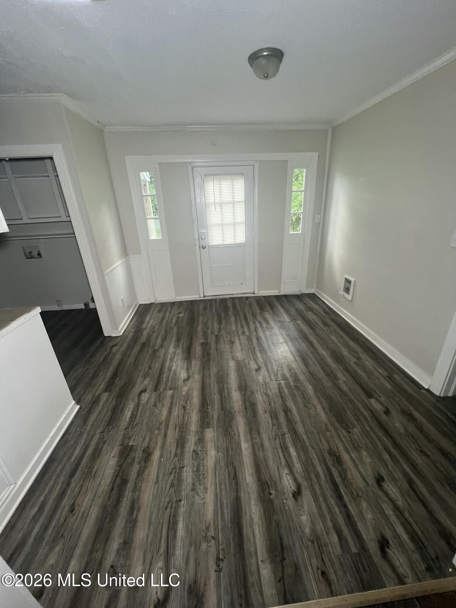 3645 Lee Drive Property Photo 5