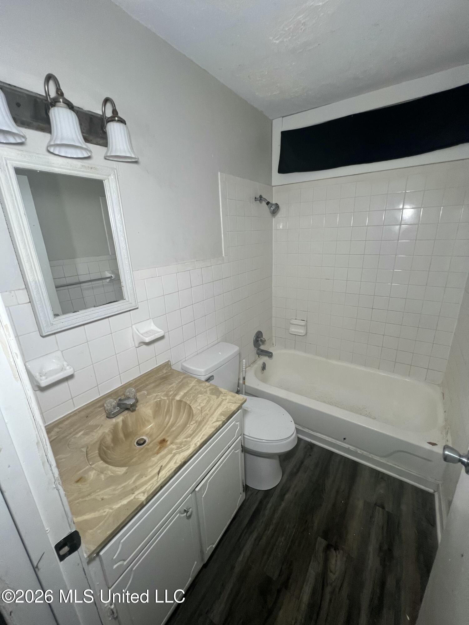 3645 Lee Drive Property Photo 6