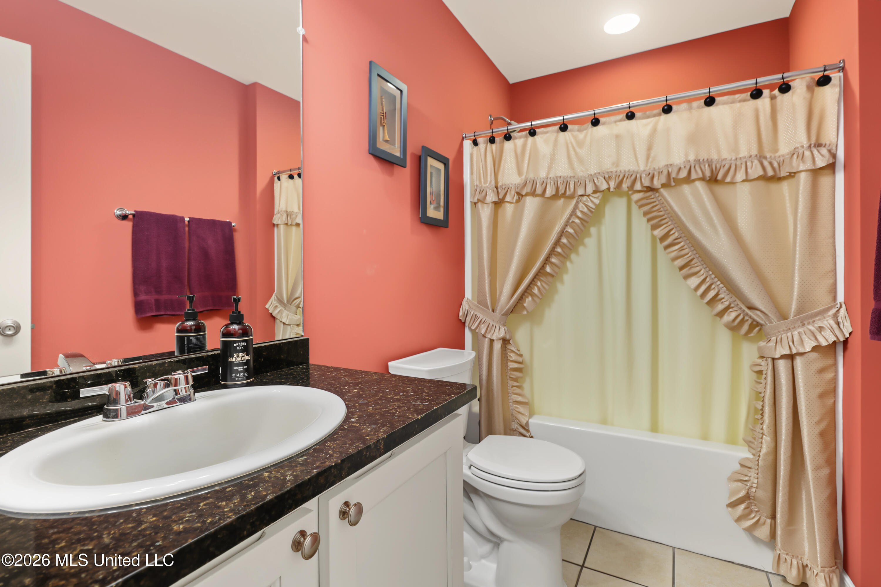 317 Twin Lakes Boulevard Property Photo 25