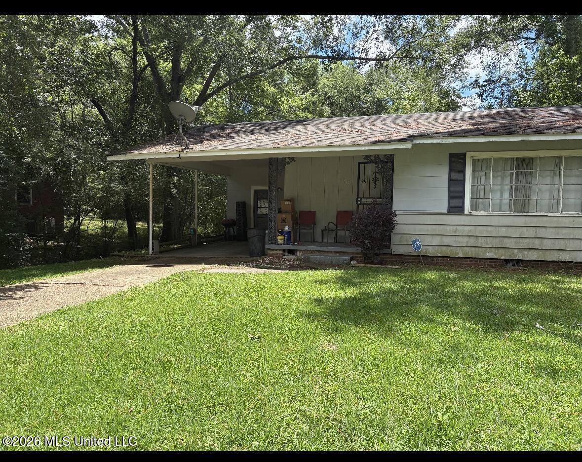 139 Iris Avenue Property Photo 2