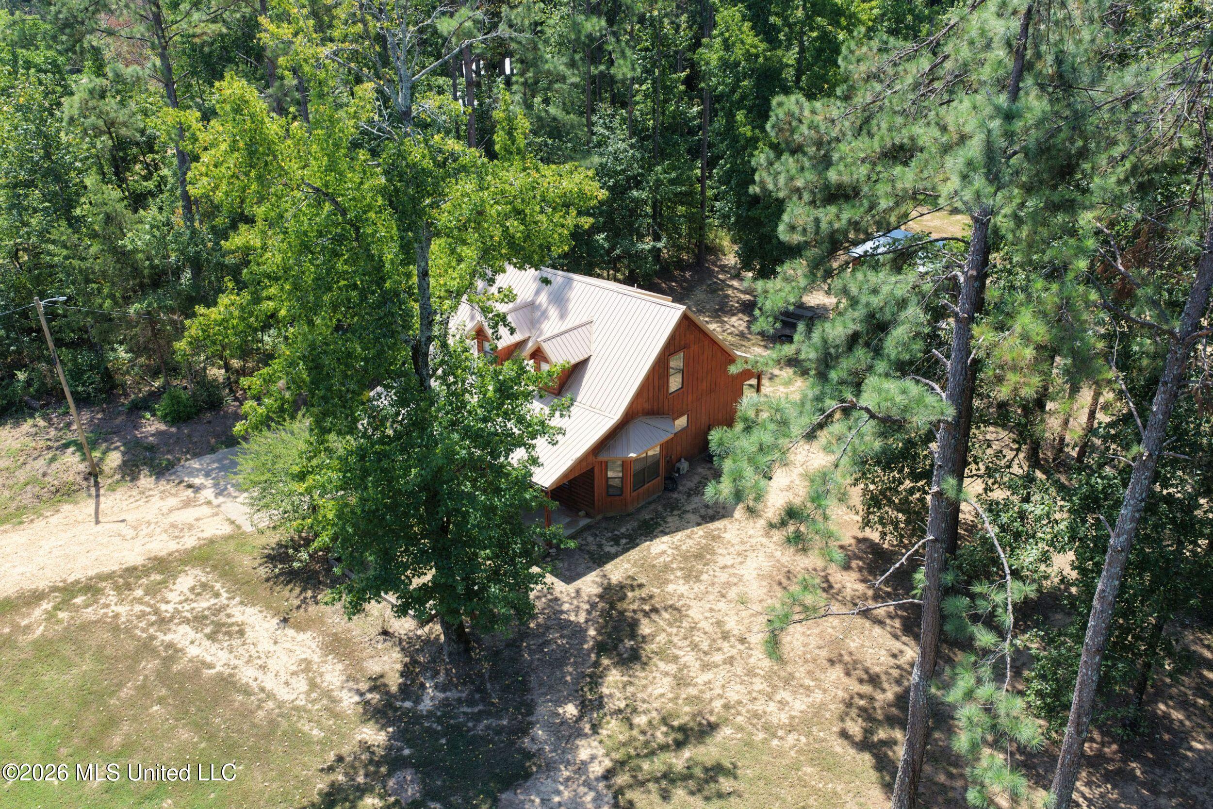 203 Pine Ridge Property Photo 6