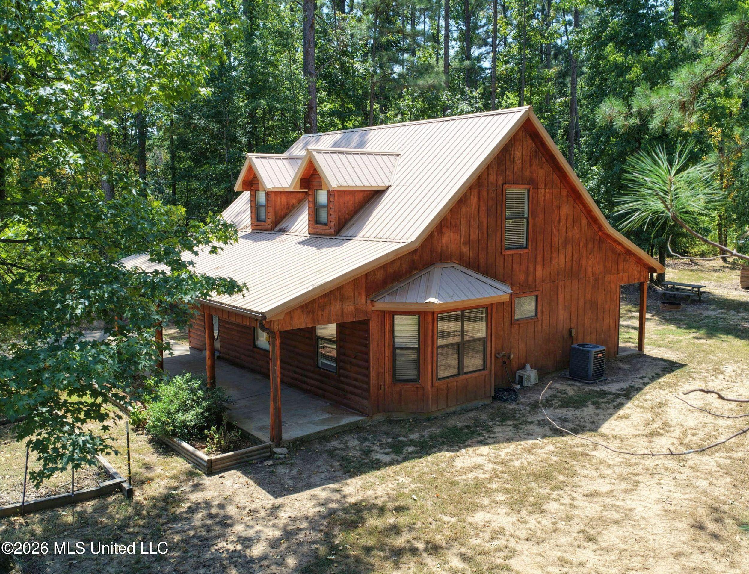 203 Pine Ridge Property Photo 8