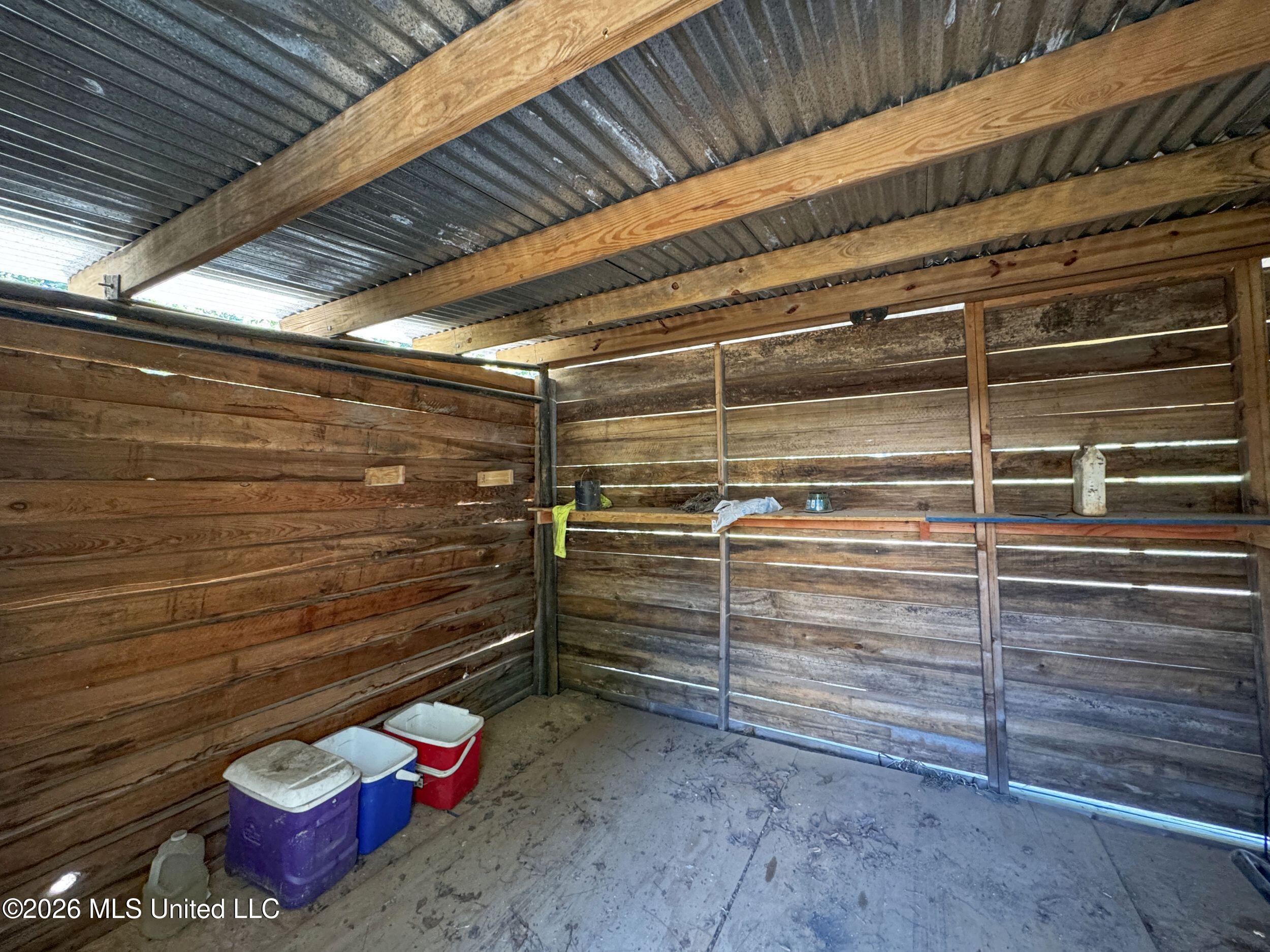 203 Pine Ridge Property Photo 32