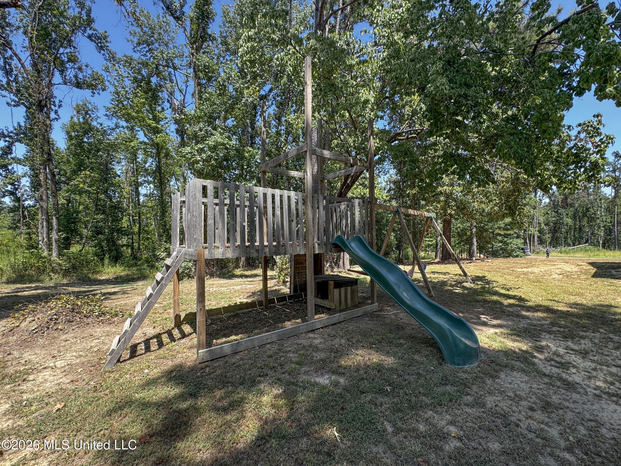 203 Pine Ridge Property Photo 33