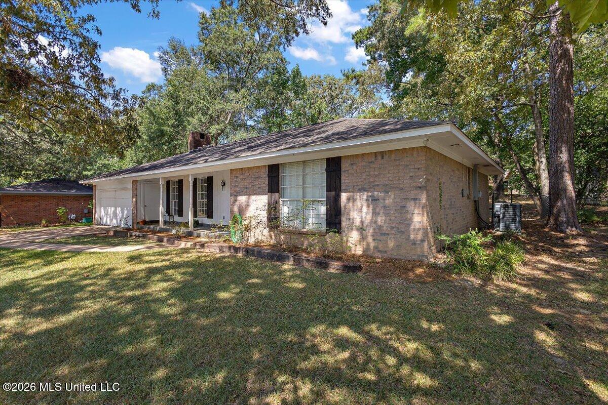 92 Wild Grove Place Property Photo 2