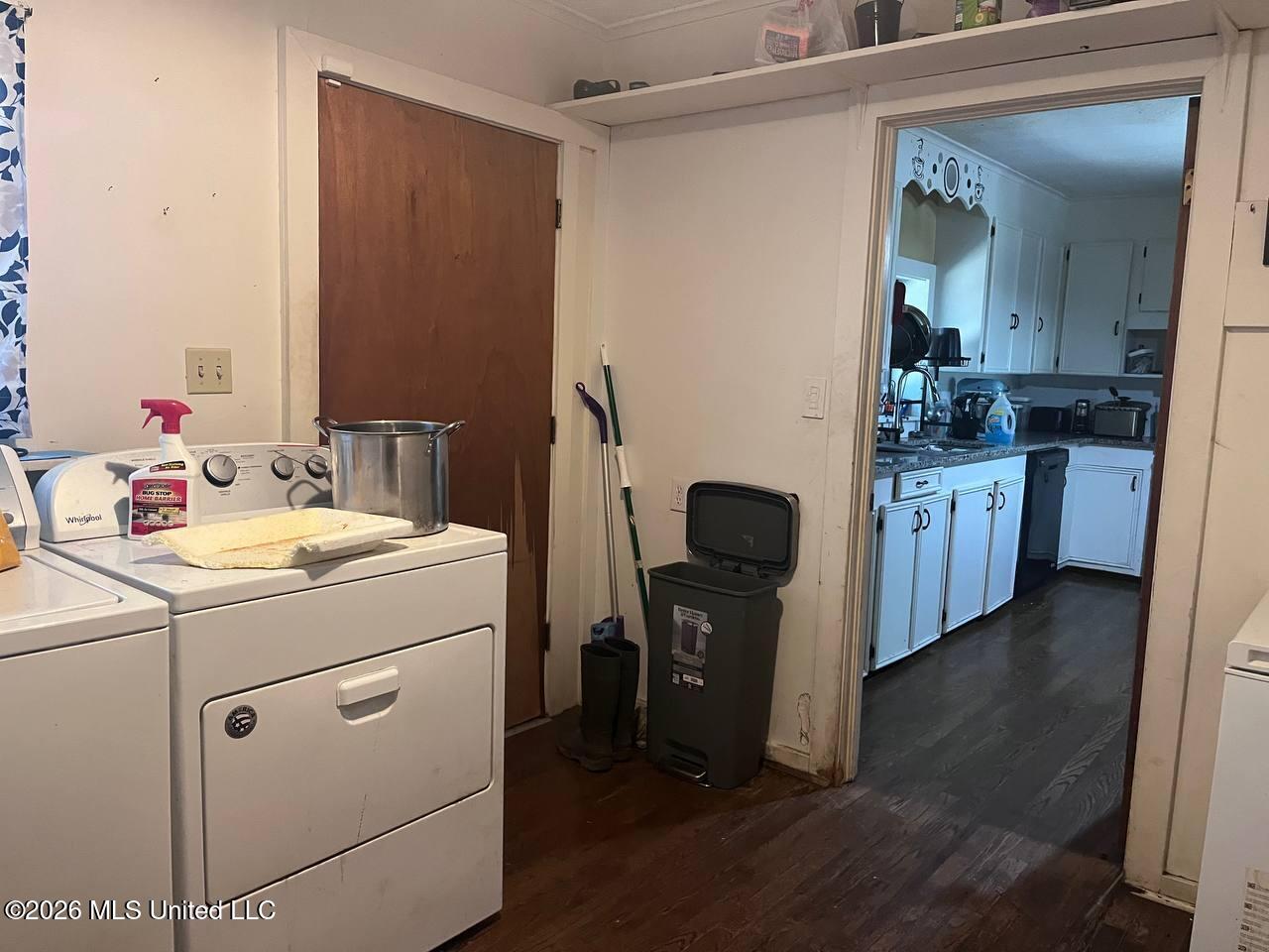 602 S Main Street Property Photo 15