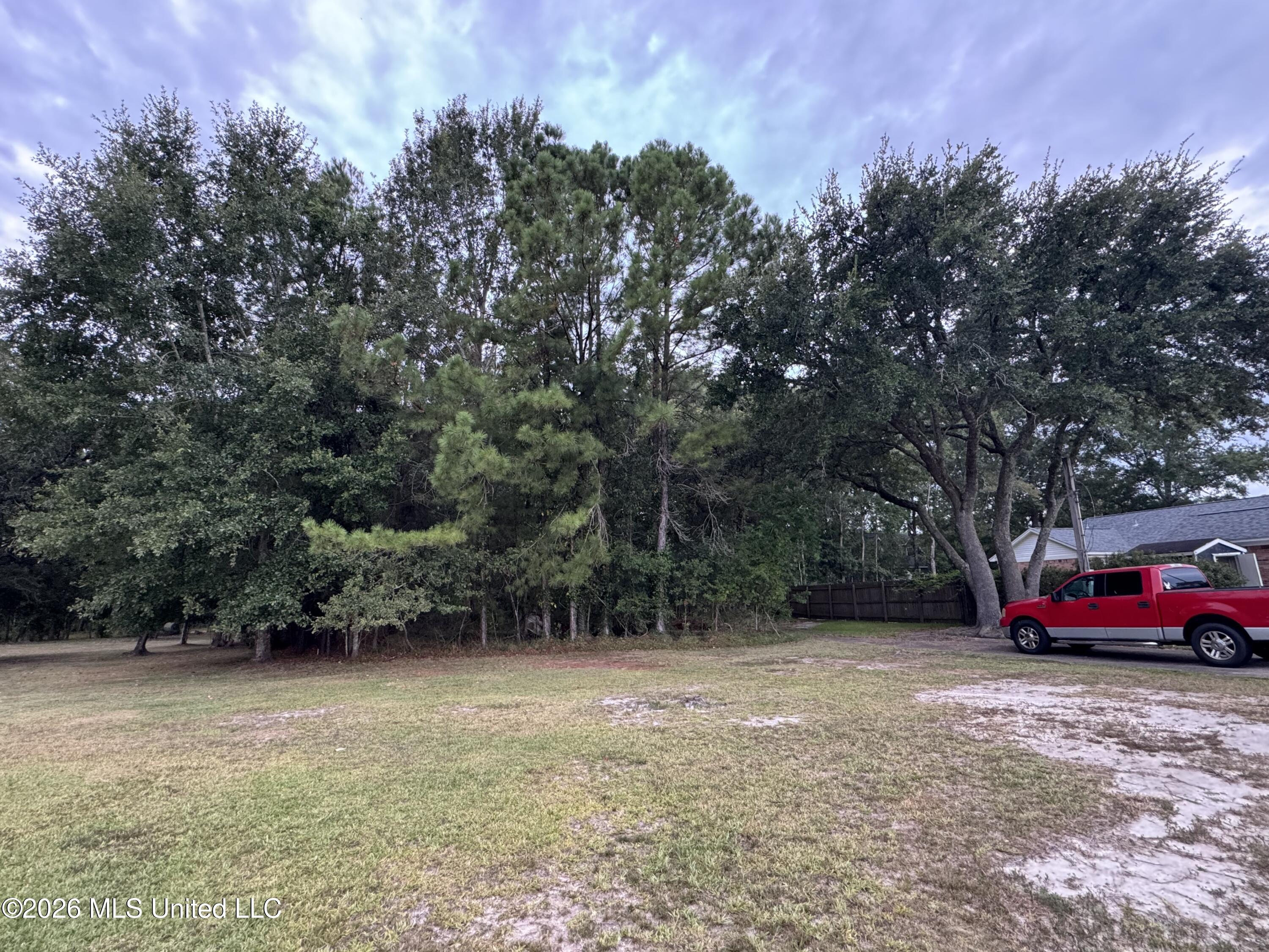 572 Haina Street Property Photo 1