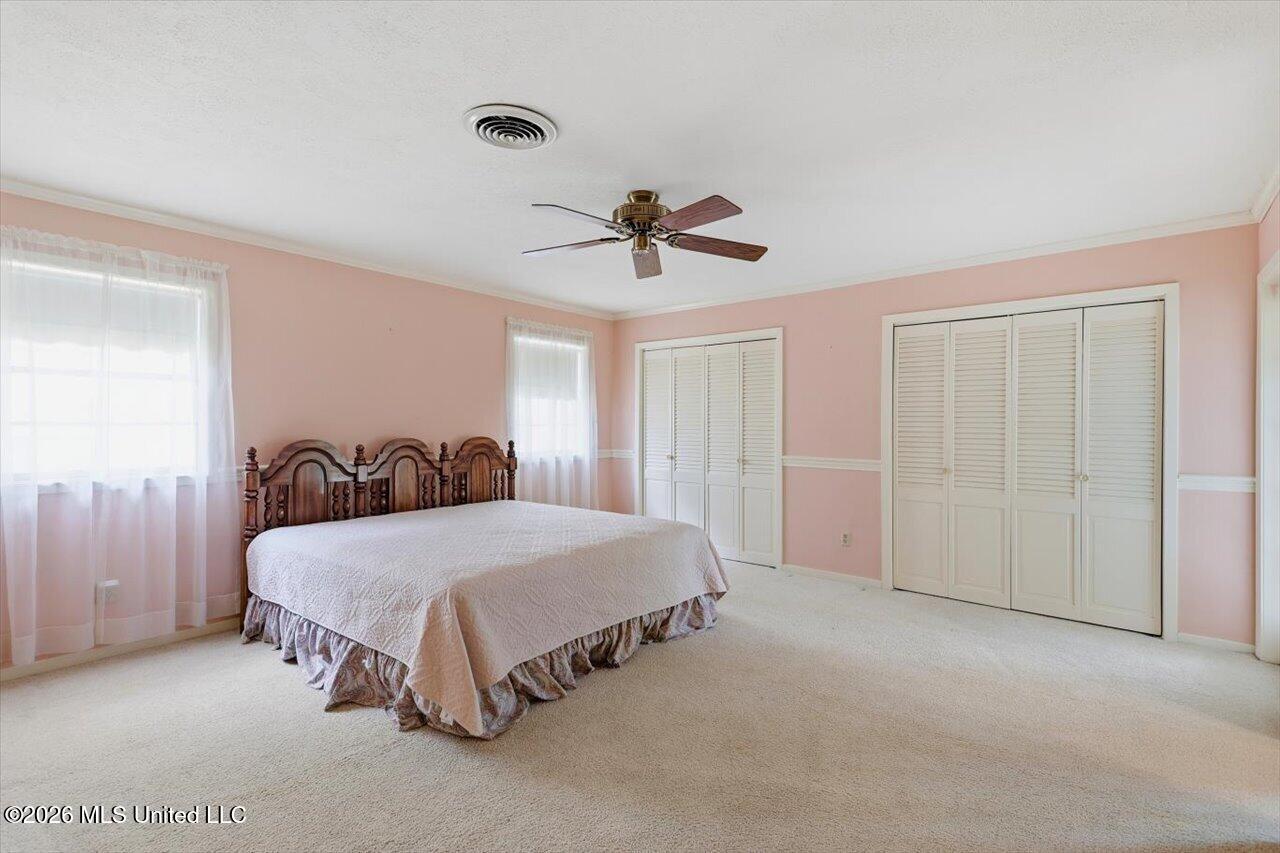144 Colonial Circle Property Photo 19