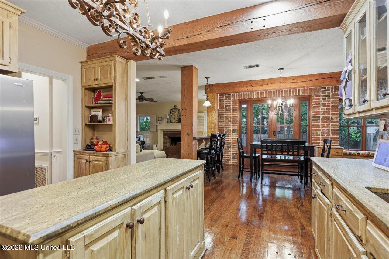 5115 Heatherton Drive Property Photo 13