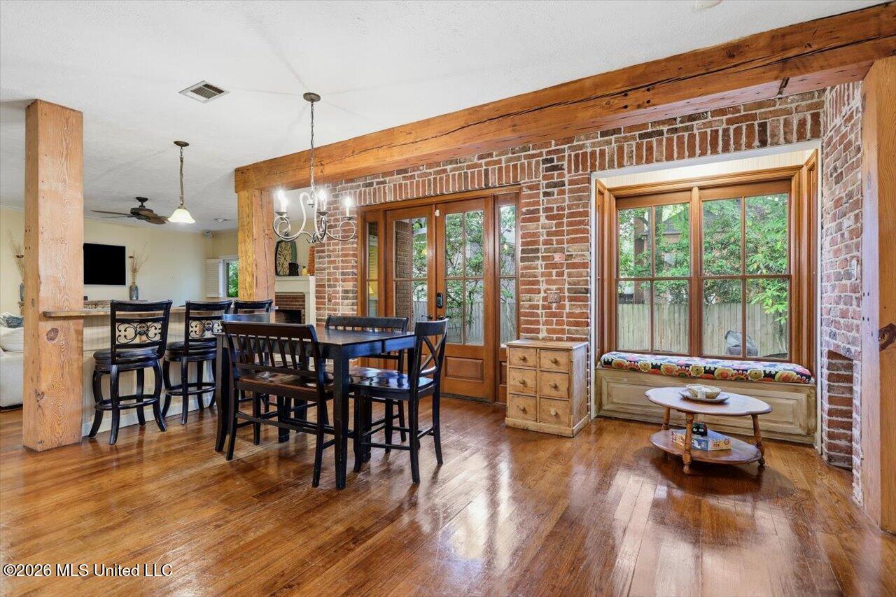 5115 Heatherton Drive Property Photo 16