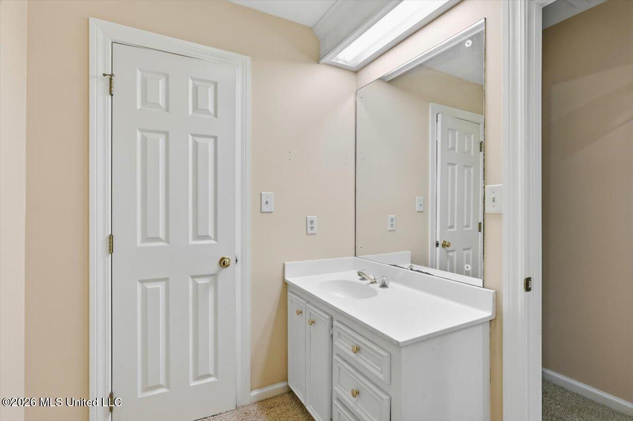 5115 Heatherton Drive Property Photo 33